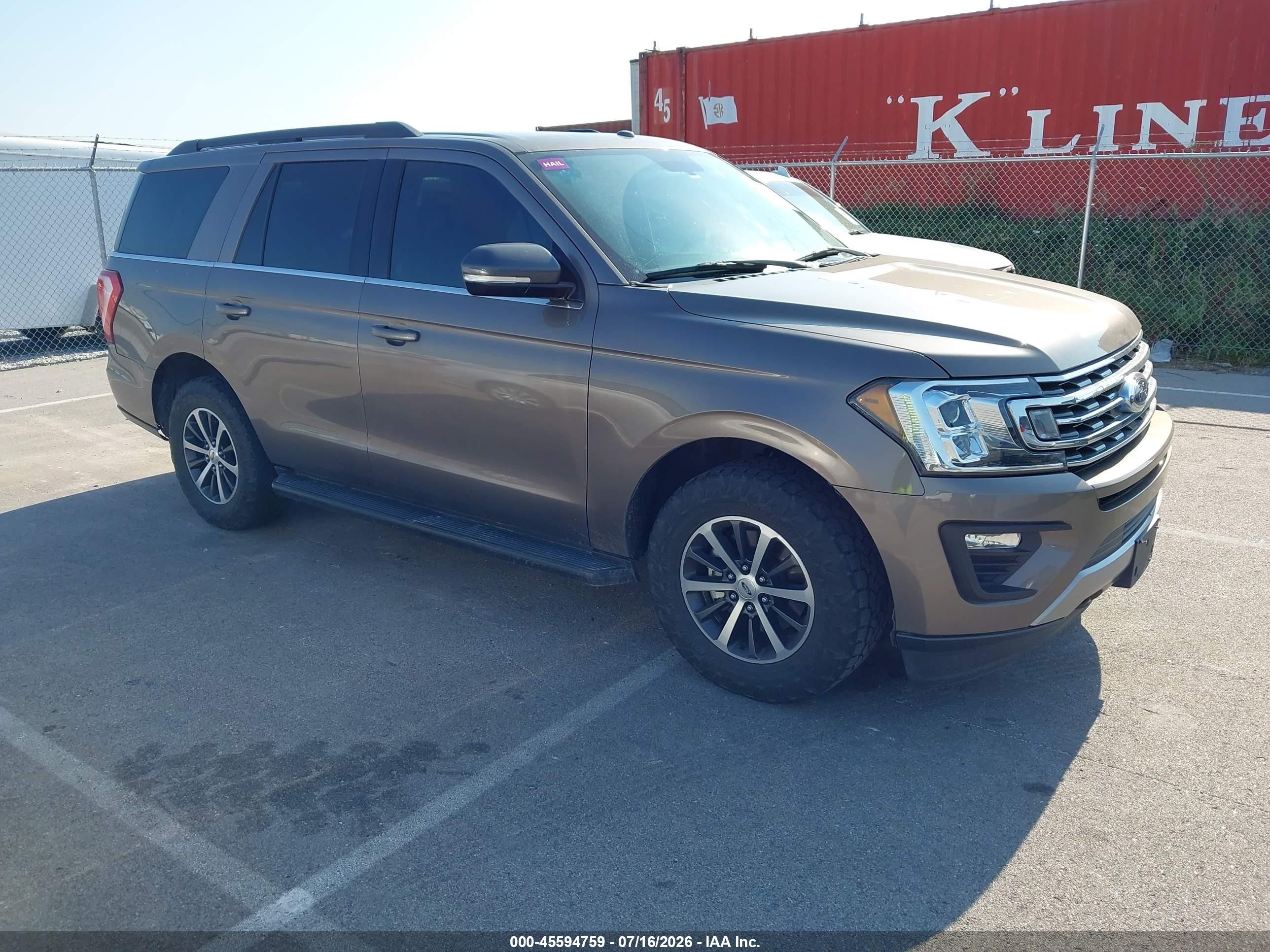 2018 Ford Expedition VIN 1FMJU1JT5JEA02432 — IAAI salvage auction photo
