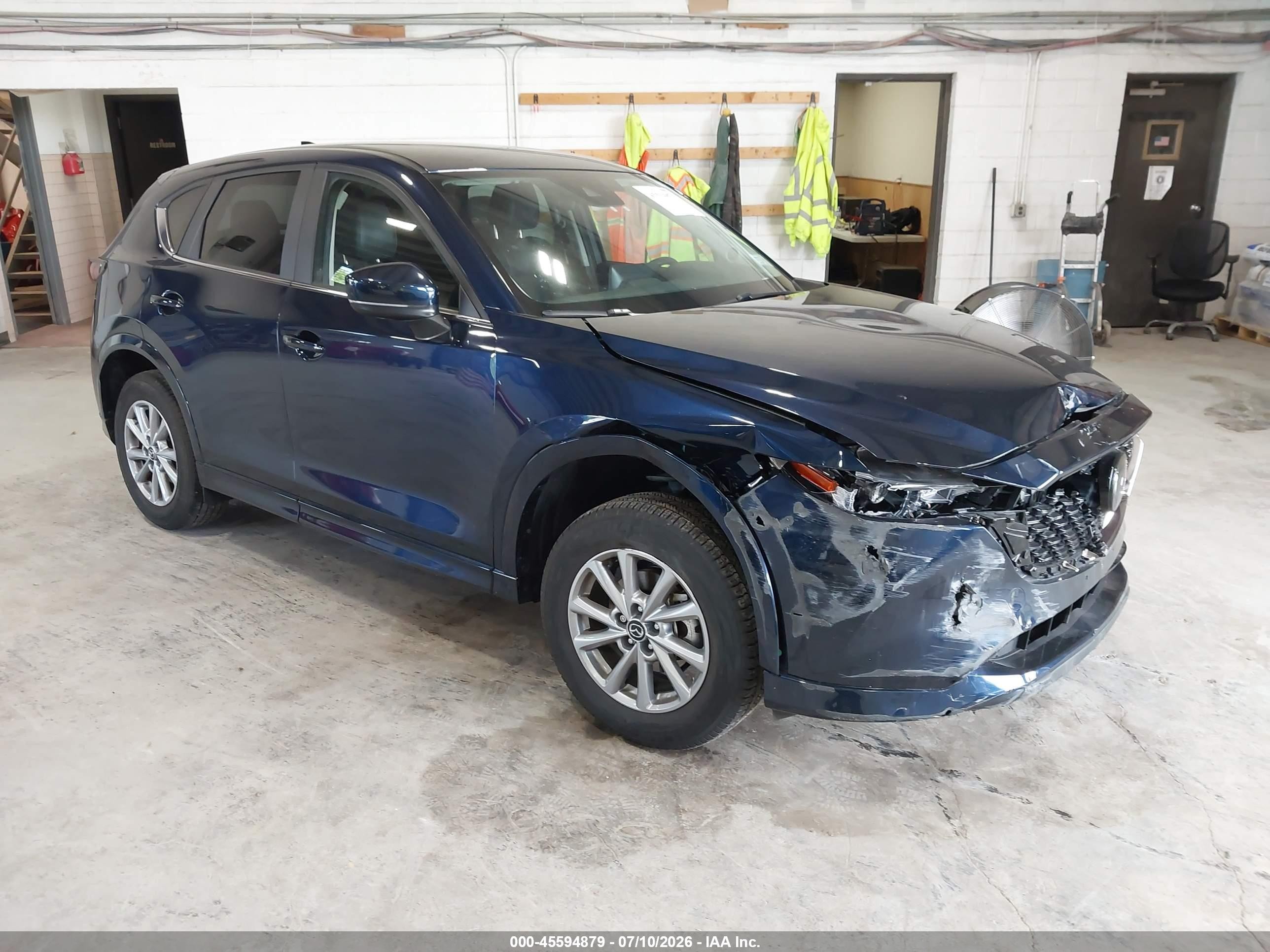 2025 Mazda Cx-5 VIN JM3KFBBL3S0542178 IAAI salvage auction — Front & Rear, Mv-907A (New York), sold $4,600 on 2026-09-09 (photo 1)