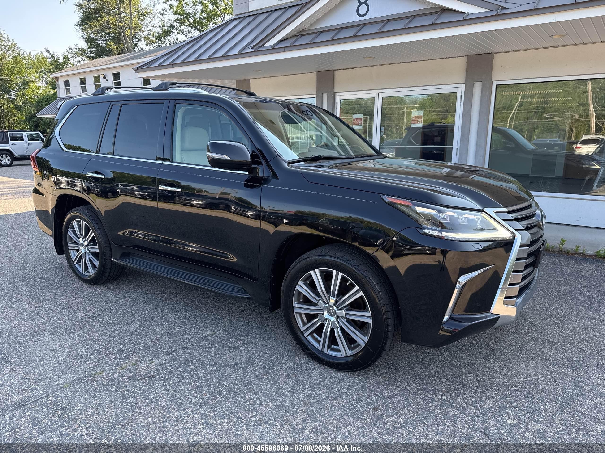 2017 Lexus LX 570 VIN JTJHY7AX1H4231829 — IAAI salvage auction photo