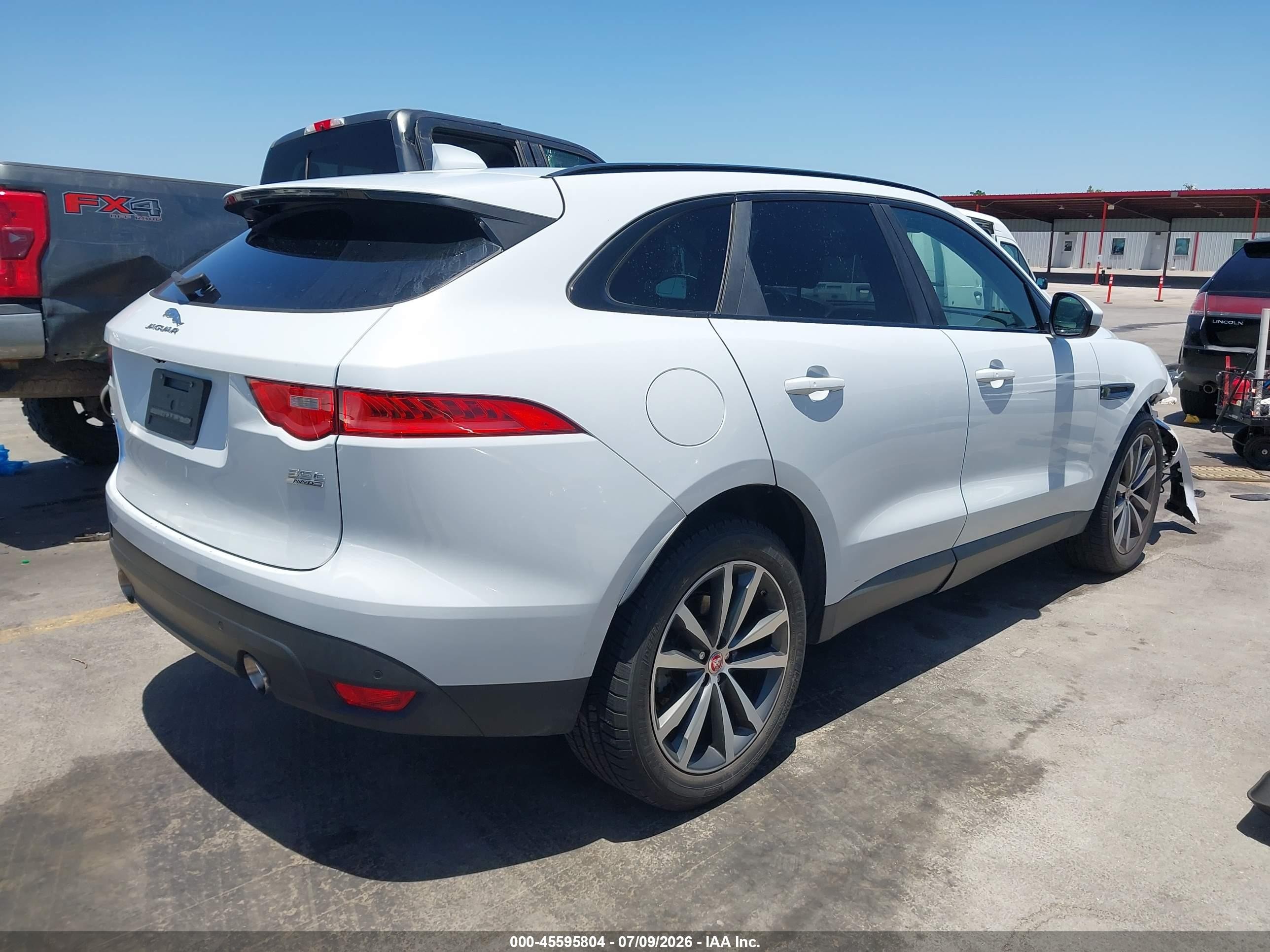 2017 Jaguar F-pace VIN SADCK2BV1HA496478 IAAI salvage auction — Unknown, Original (Texas), sold $4,850 on 2026-09-23 (photo 4)