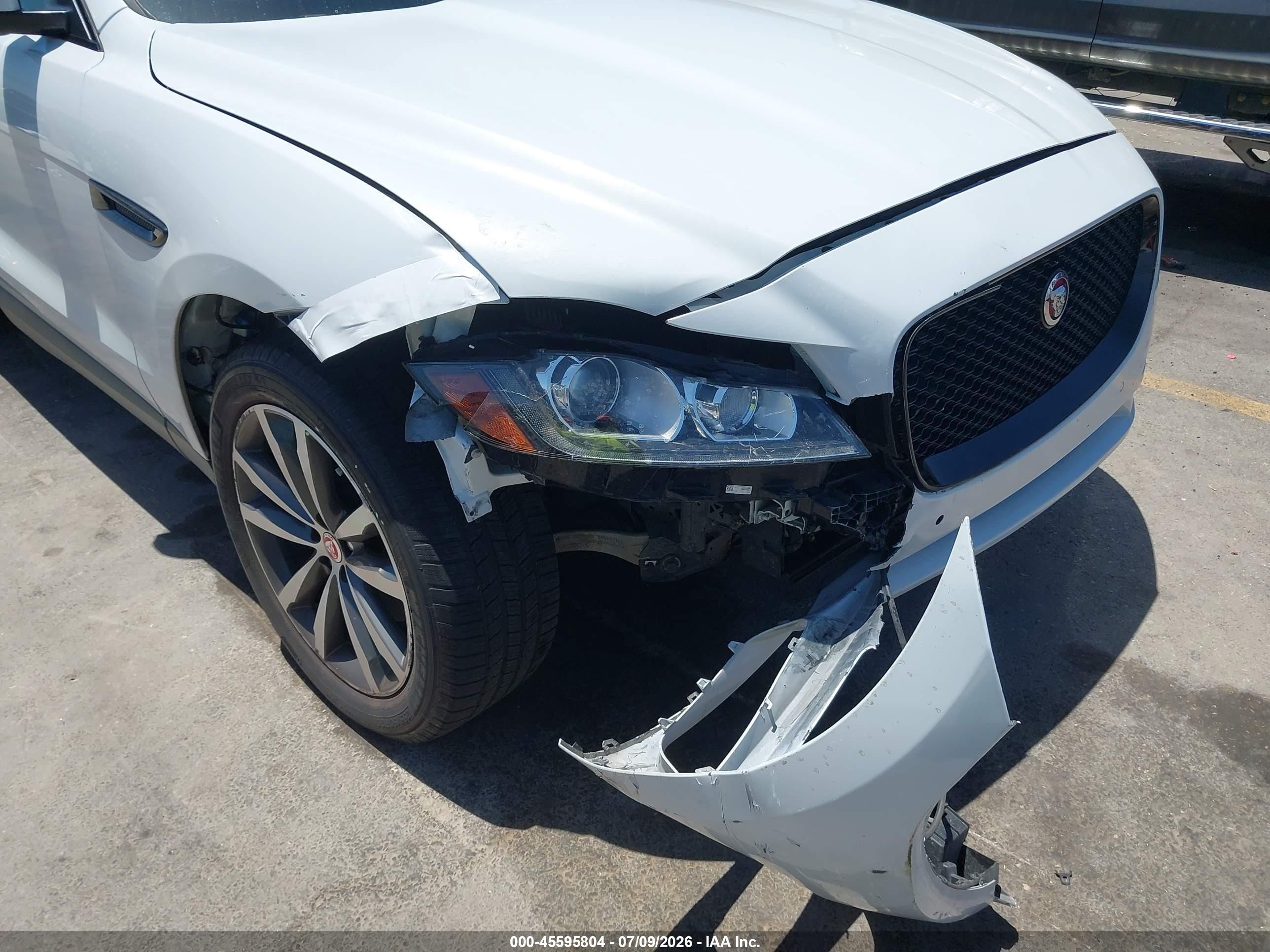 2017 Jaguar F-pace VIN SADCK2BV1HA496478 IAAI salvage auction — Unknown, Original (Texas), sold $4,850 on 2026-09-23 (photo 6)