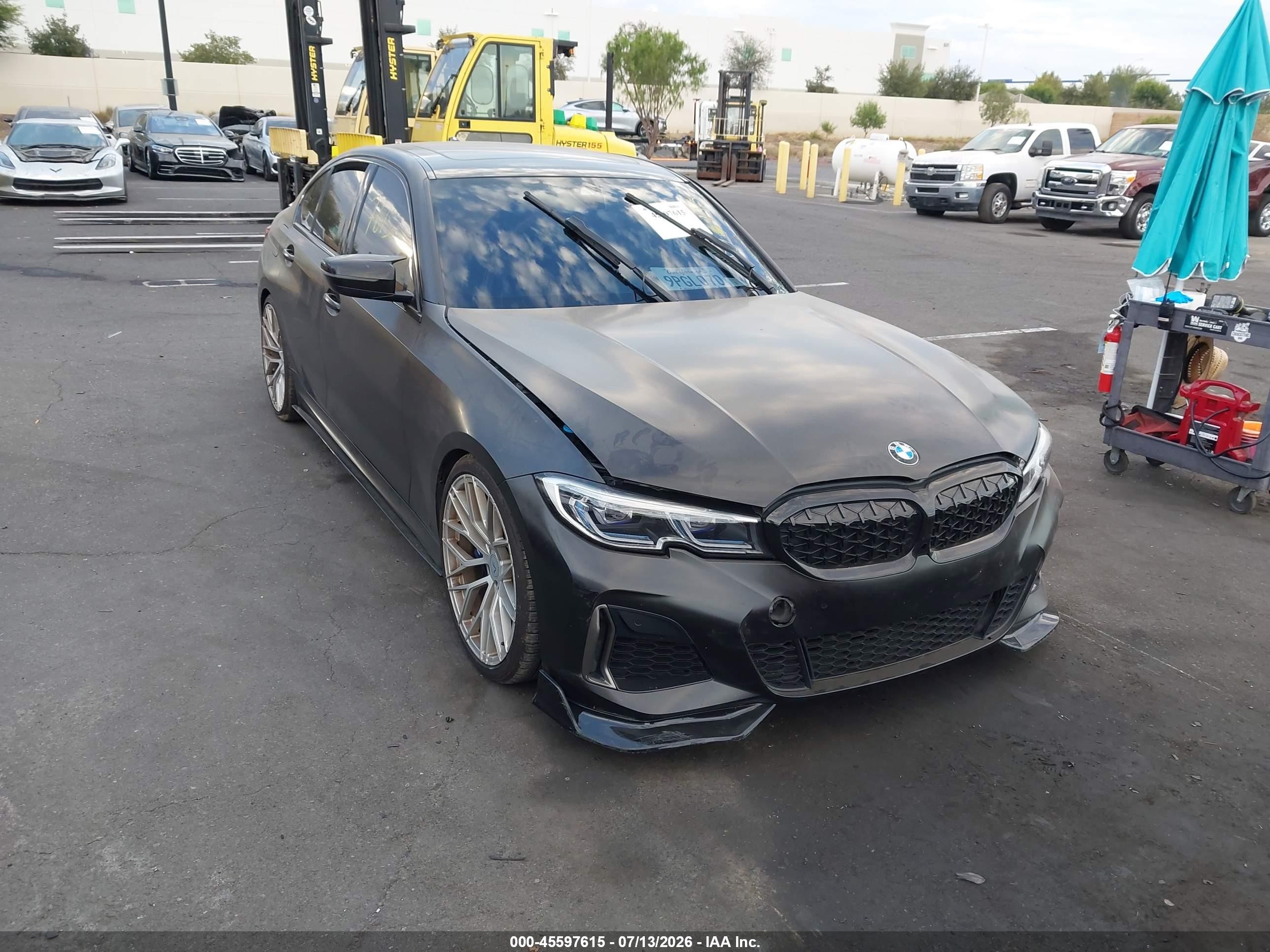 2021 BMW M340i VIN 3MW5U7J01M8B57983 — IAAI salvage auction photo