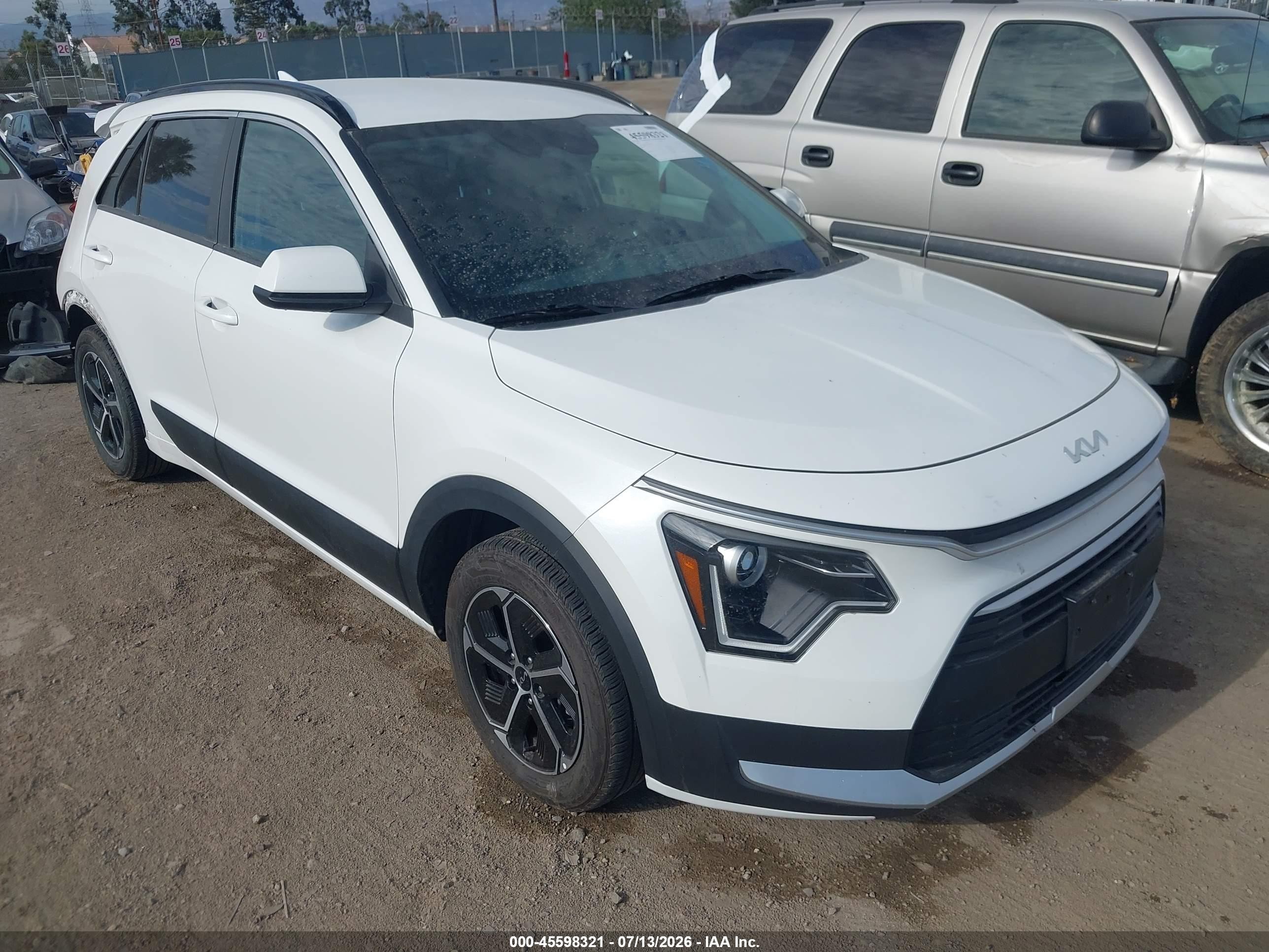 2024 Kia Niro VIN KNDCP3LE9R5146981 — IAAI salvage auction photo