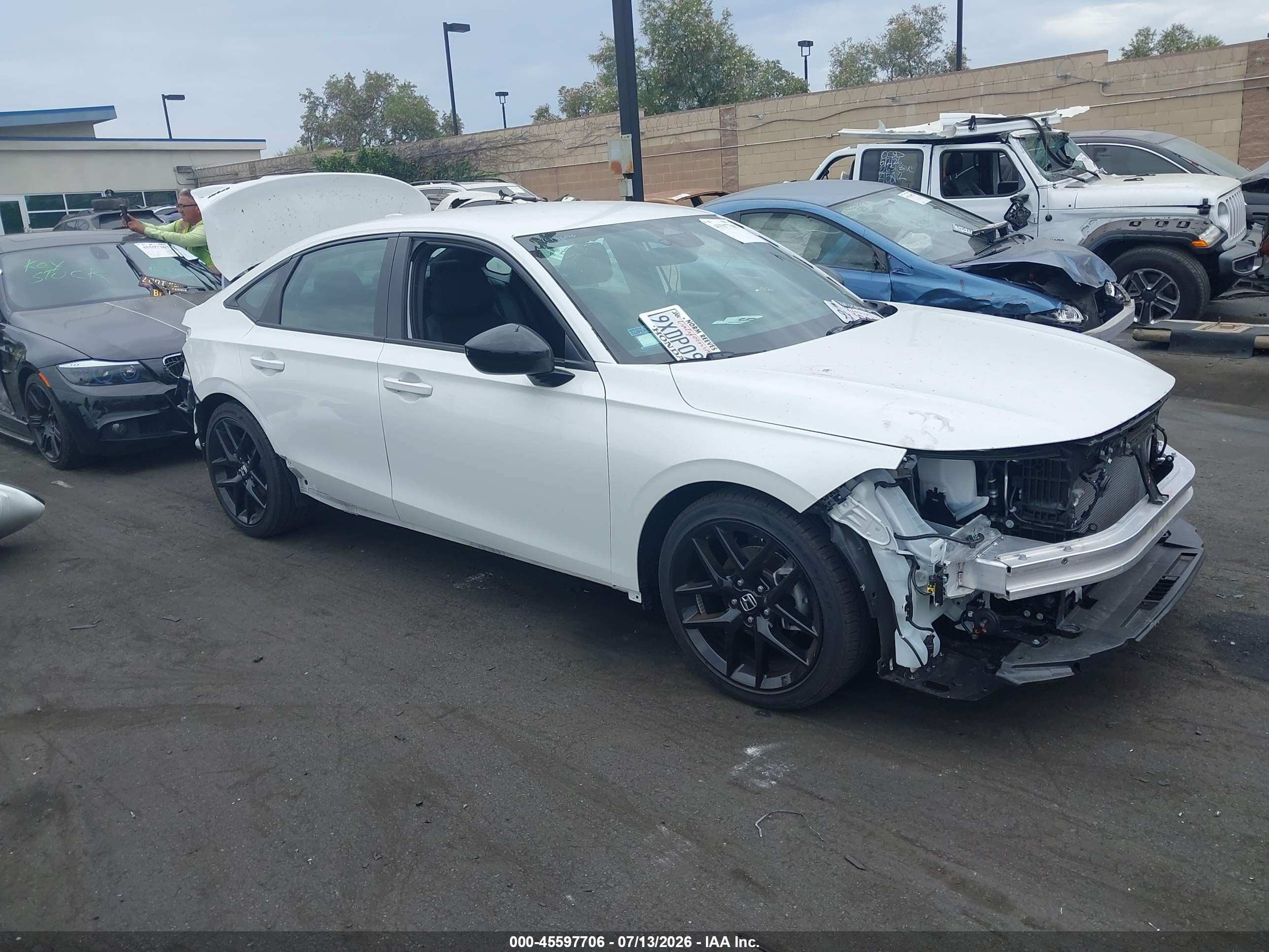 2026 Honda Civic VIN 2HGFE2F59TH539471 — IAAI salvage auction photo
