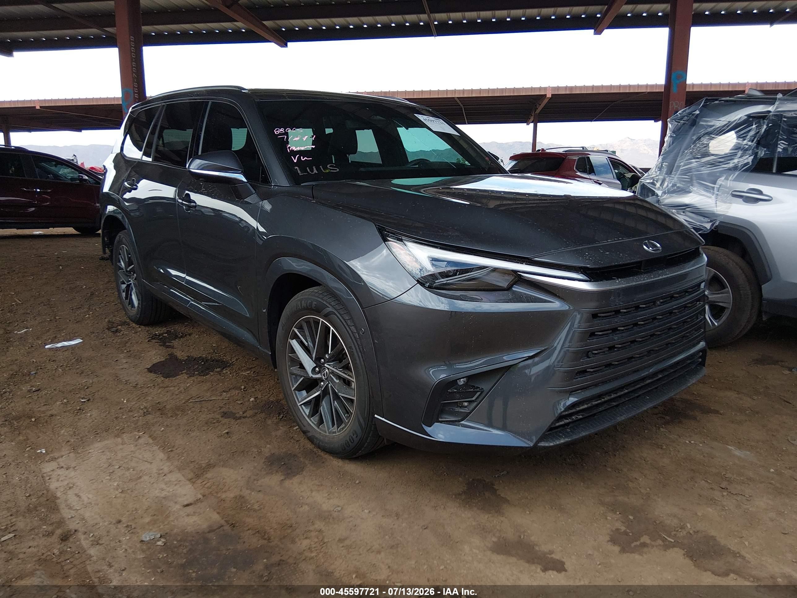 2025 Lexus TX 350 VIN 5TDAAAB61SS021982 — IAAI salvage auction photo