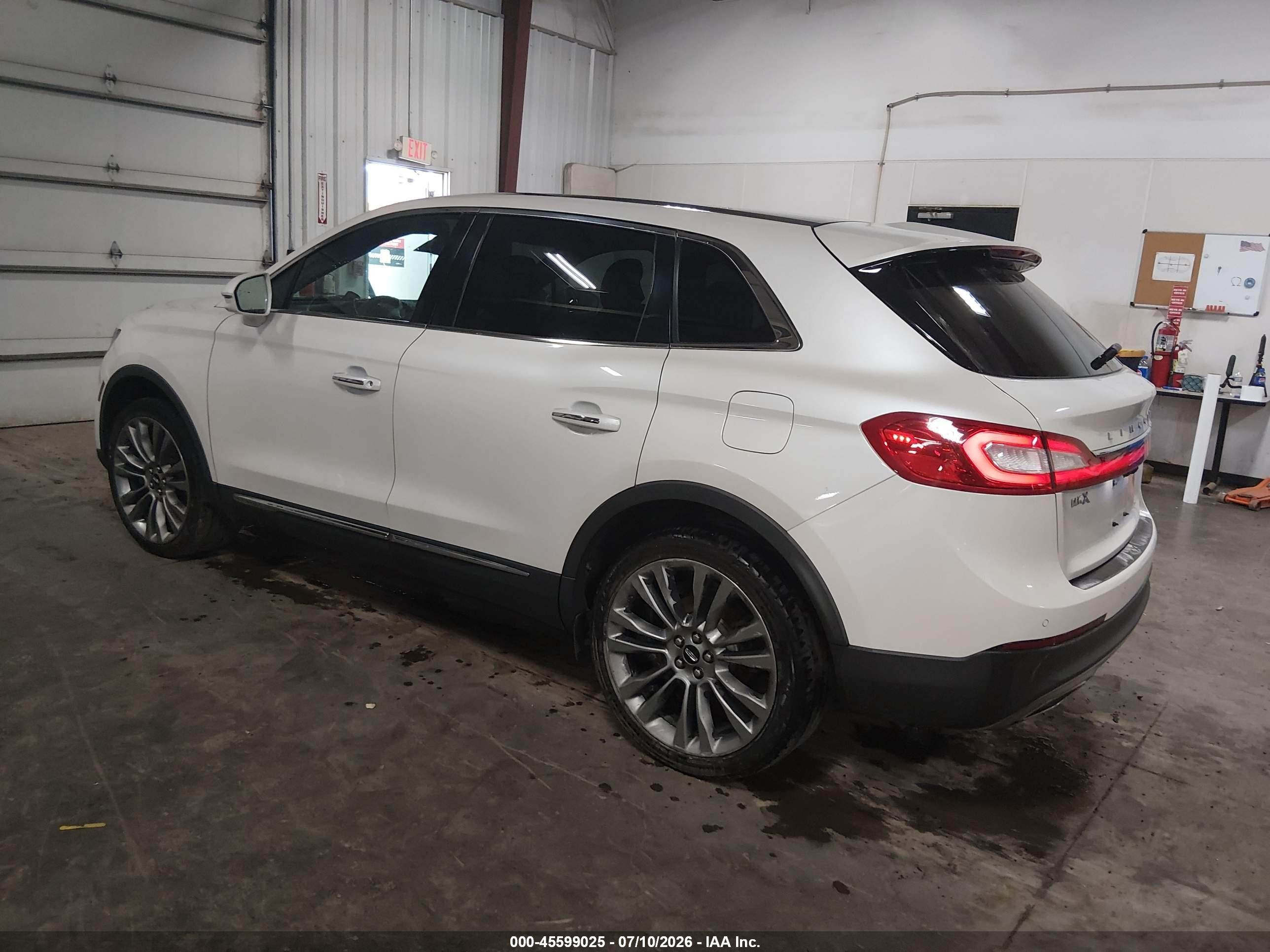 2016 Lincoln Mkx VIN 2LMPJ8LR2GBL57001 IAAI salvage auction — Hail, Salvage (Iowa), sold $2,850 on 2026-09-23 (photo 3)