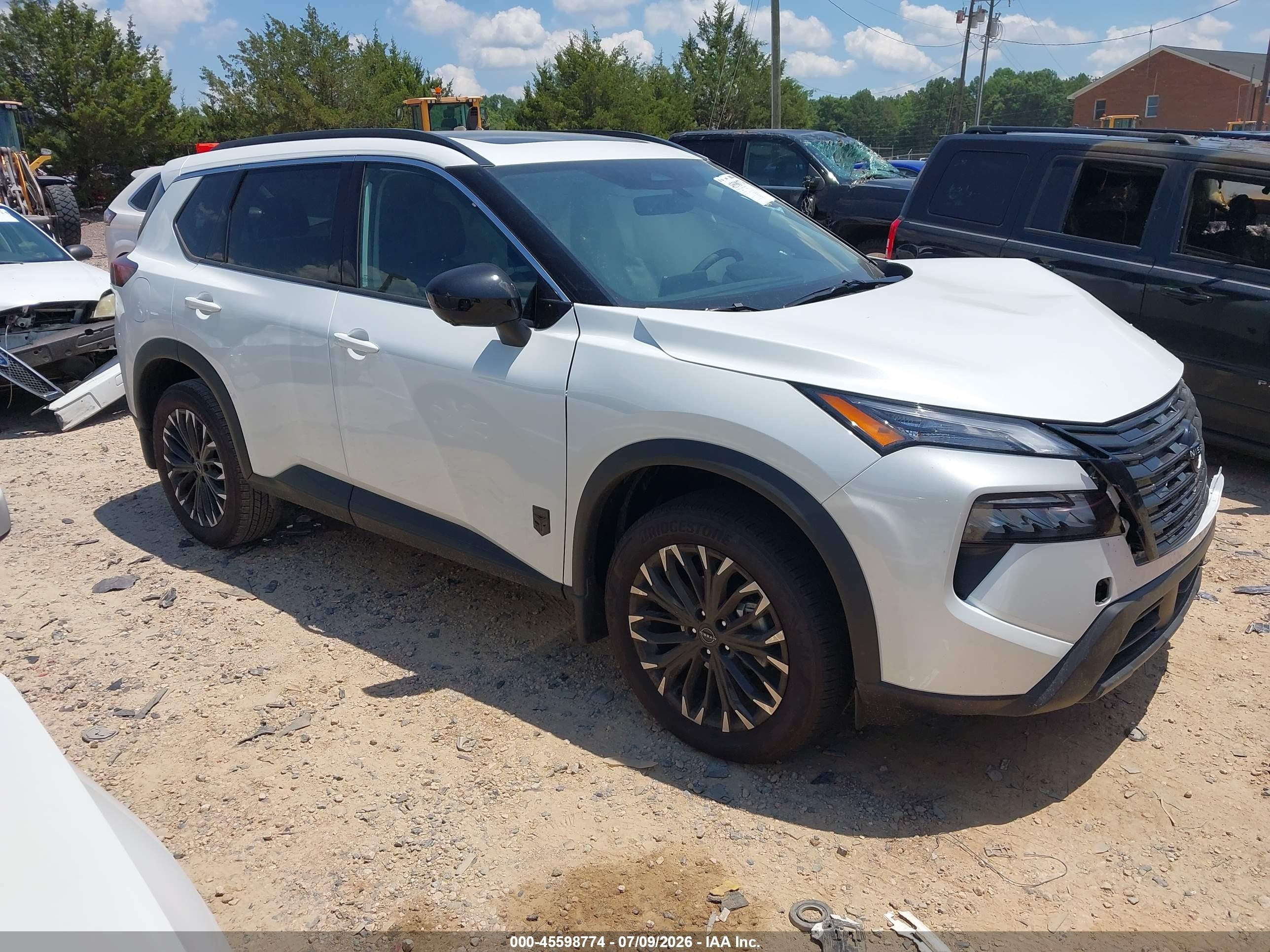 2026 Nissan Rogue VIN 5N1BT3BA4TC794345 — IAAI salvage auction photo