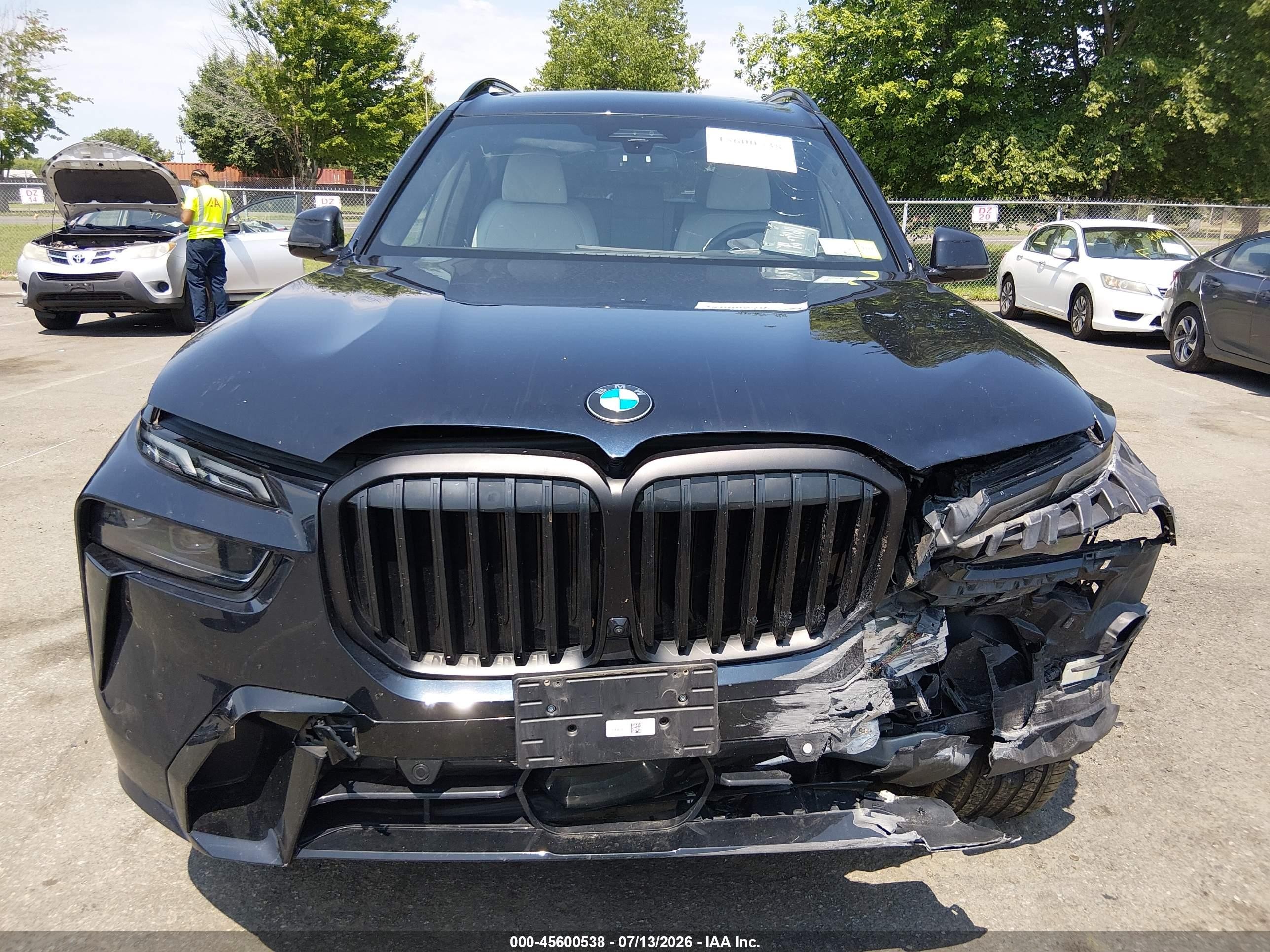 2023 BMW X7 VIN 5UX23EM09P9S07126 IAAI salvage auction — Front & Rear, Mv-907A (New York), sold $31,250 on 2026-08-21 (photo 6)