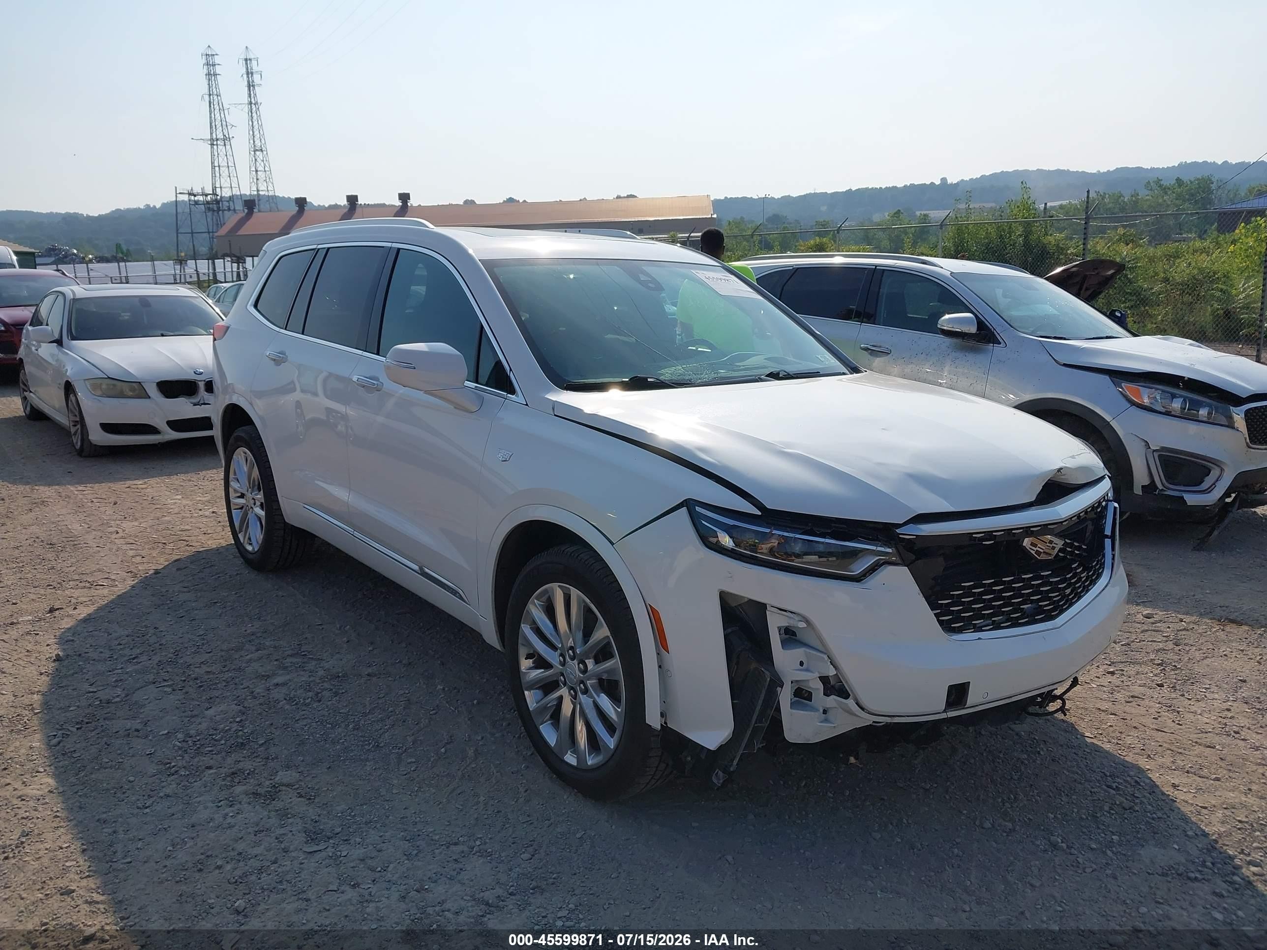 2021 Cadillac XT6 VIN 1GYKPFRS6MZ100126 — IAAI salvage auction photo