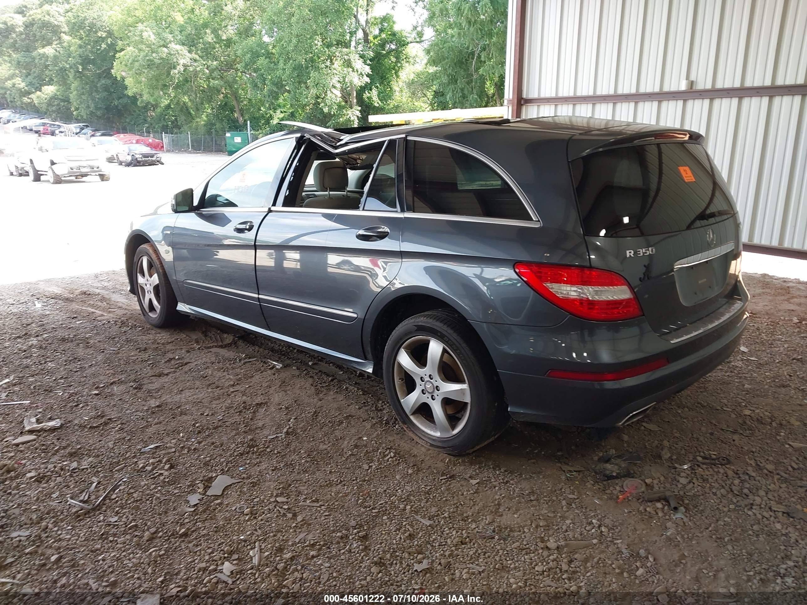 2012 Mercedes-Benz R-Class VIN 4JGCB5HE6CA152203 IAAI salvage auction — Biohazard/Chemical, Salvage (Georgia), sold $1,650 on 2026-10-11 (photo 3)