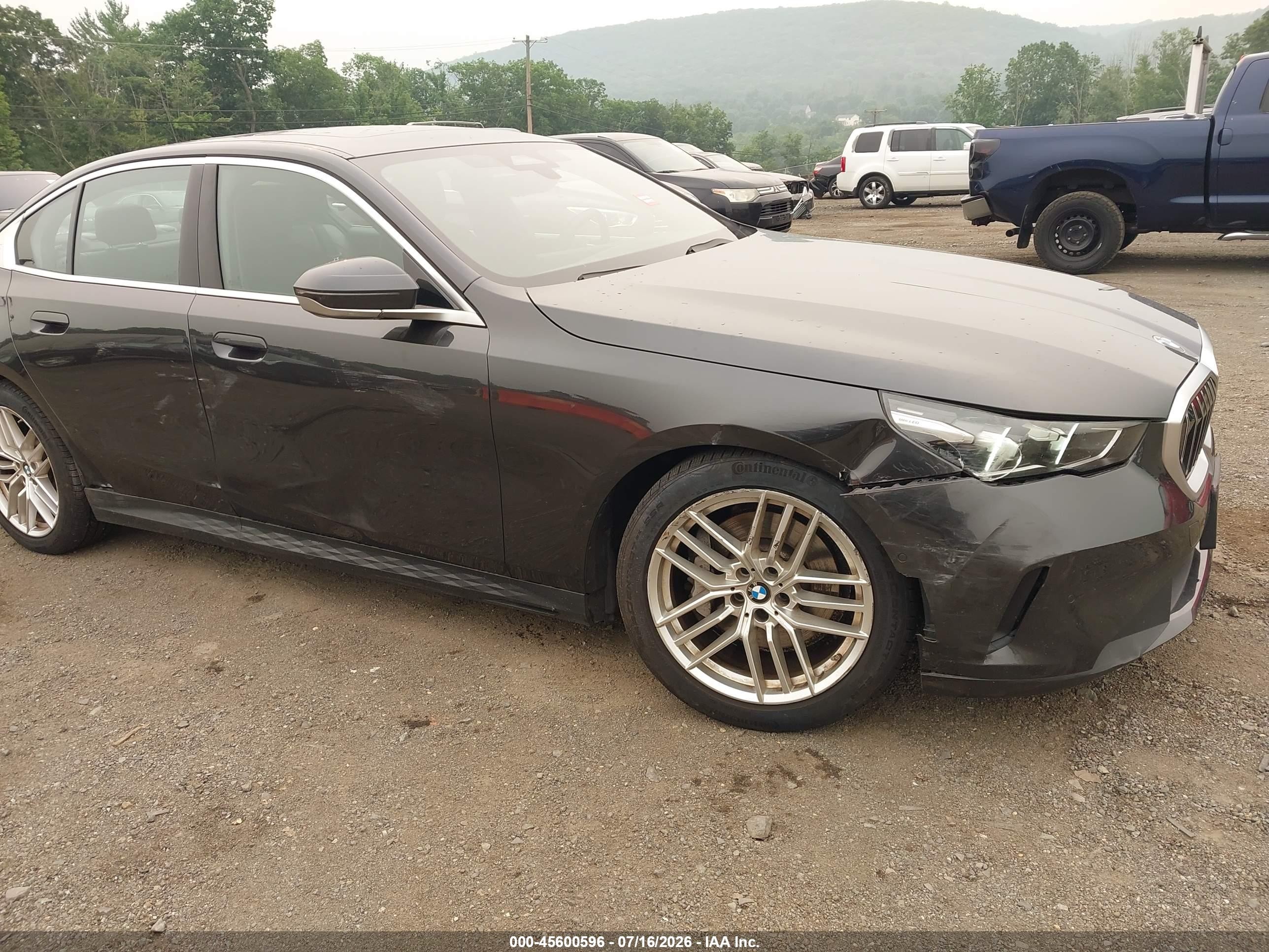 2024 BMW 5er VIN WBA53FJ04RCP92810 IAAI salvage auction — Side, Salvage (Idaho), sold $20,000 on 2026-08-20 (photo 6)