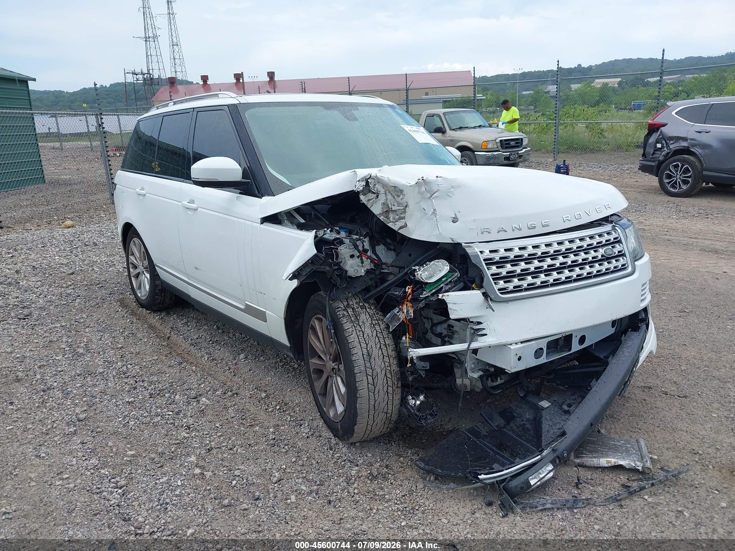 2015 Land rover RANGE ROVER VIN SALGS2VF8FA205997 IAAI salvage auction — Unknown, Salvage (Pennsylvania), sold $3,050 on 2026-09-08 (photo 1)