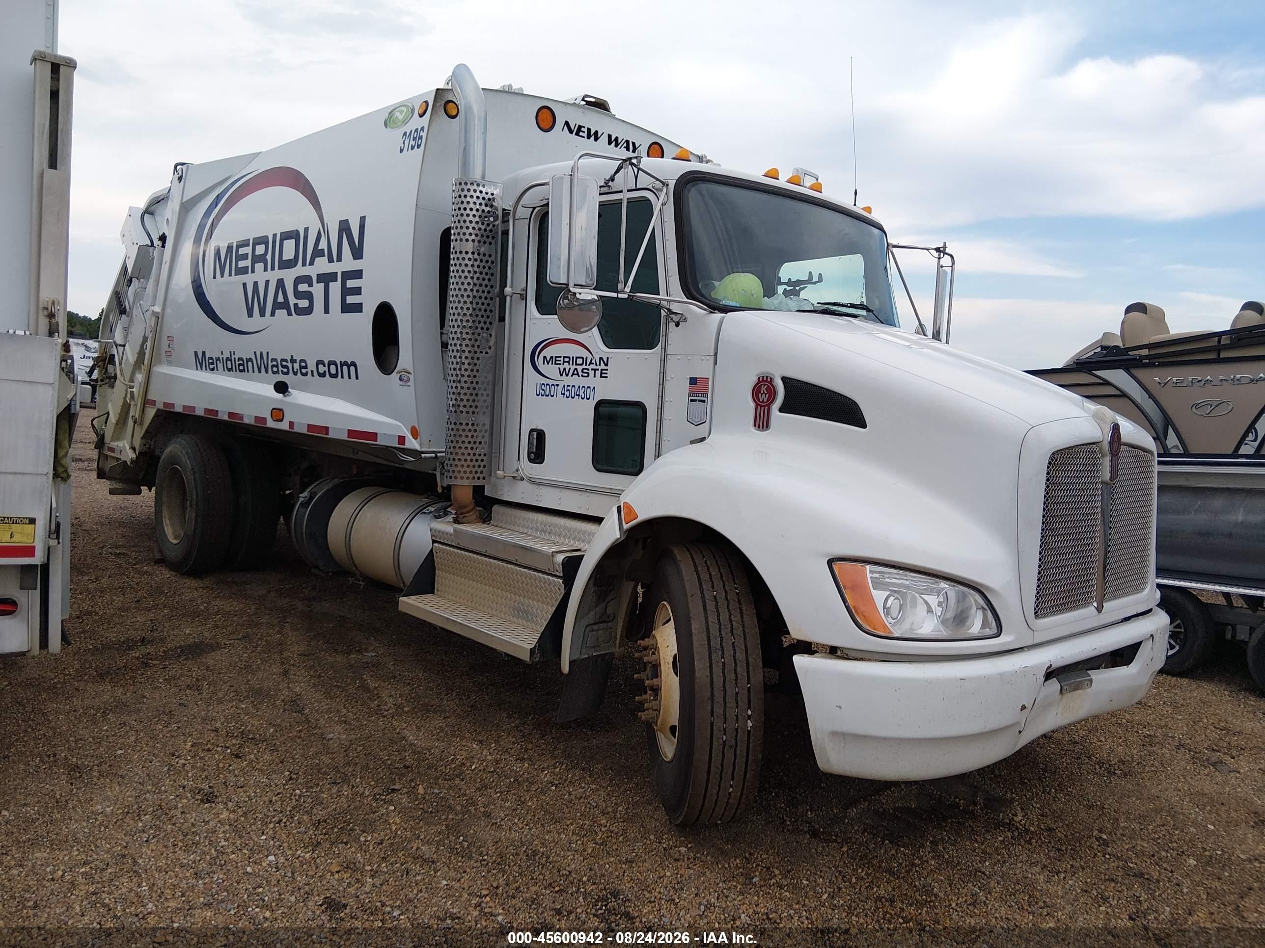 2022 Kenworth T3 Series VIN 2NKHHJ7X3NM148771 — IAAI salvage auction photo