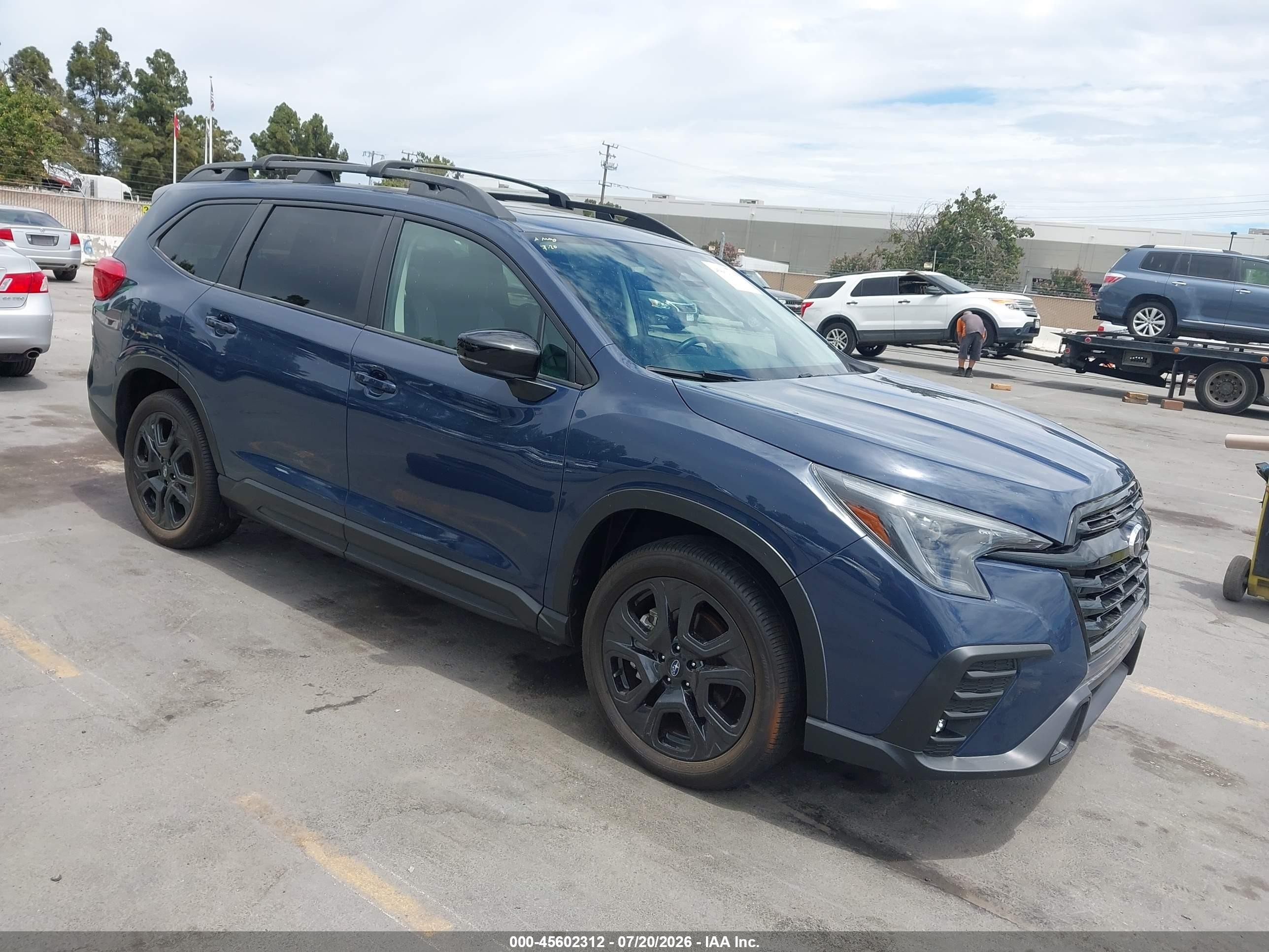 2024 Subaru Ascent VIN 4S4WMAHD7R3426027 IAAI salvage auction — Unknown, Clear (Arizona), sold $16,200 on 2026-08-16 (photo 1)
