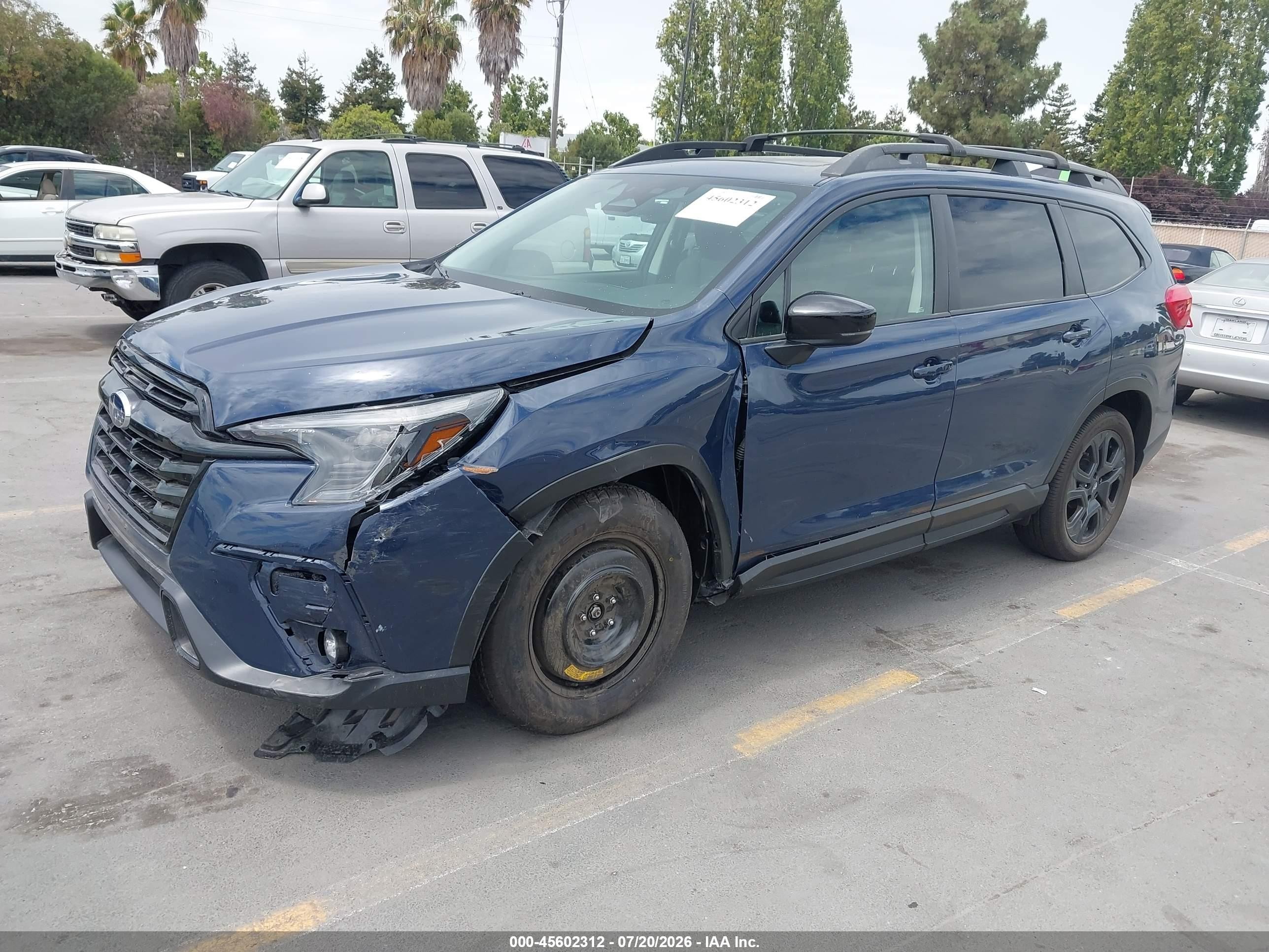 2024 Subaru Ascent VIN 4S4WMAHD7R3426027 IAAI salvage auction — Unknown, Clear (Arizona), sold $16,200 on 2026-08-16 (photo 2)