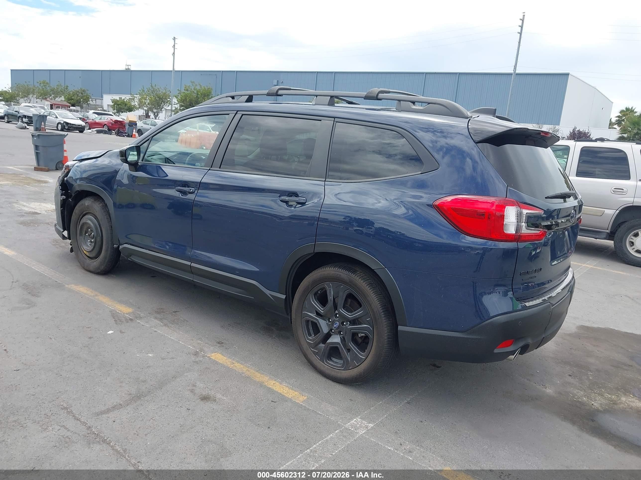 2024 Subaru Ascent VIN 4S4WMAHD7R3426027 IAAI salvage auction — Unknown, Clear (Arizona), sold $16,200 on 2026-08-16 (photo 3)