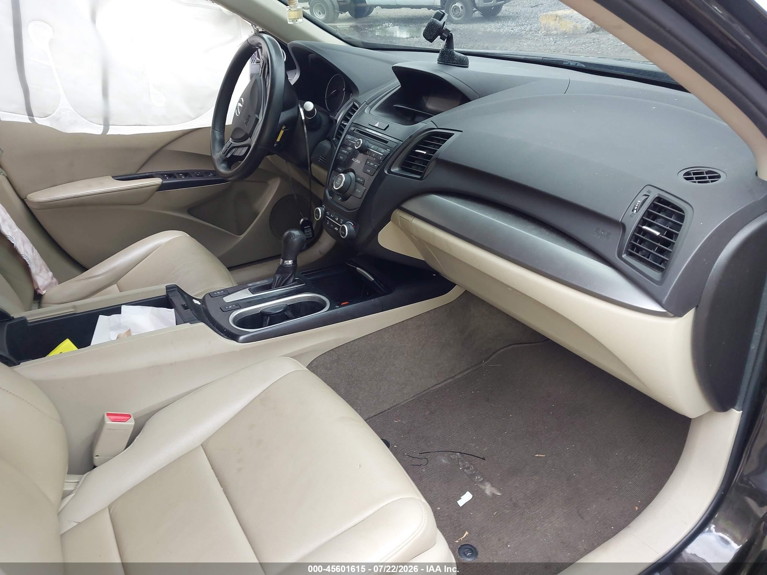 2016 Acura Rdx VIN 5J8TB4H37GL002948 IAAI salvage auction — Side, Salvage (Rhode Island), sold $700 on 2026-09-08 (photo 5)