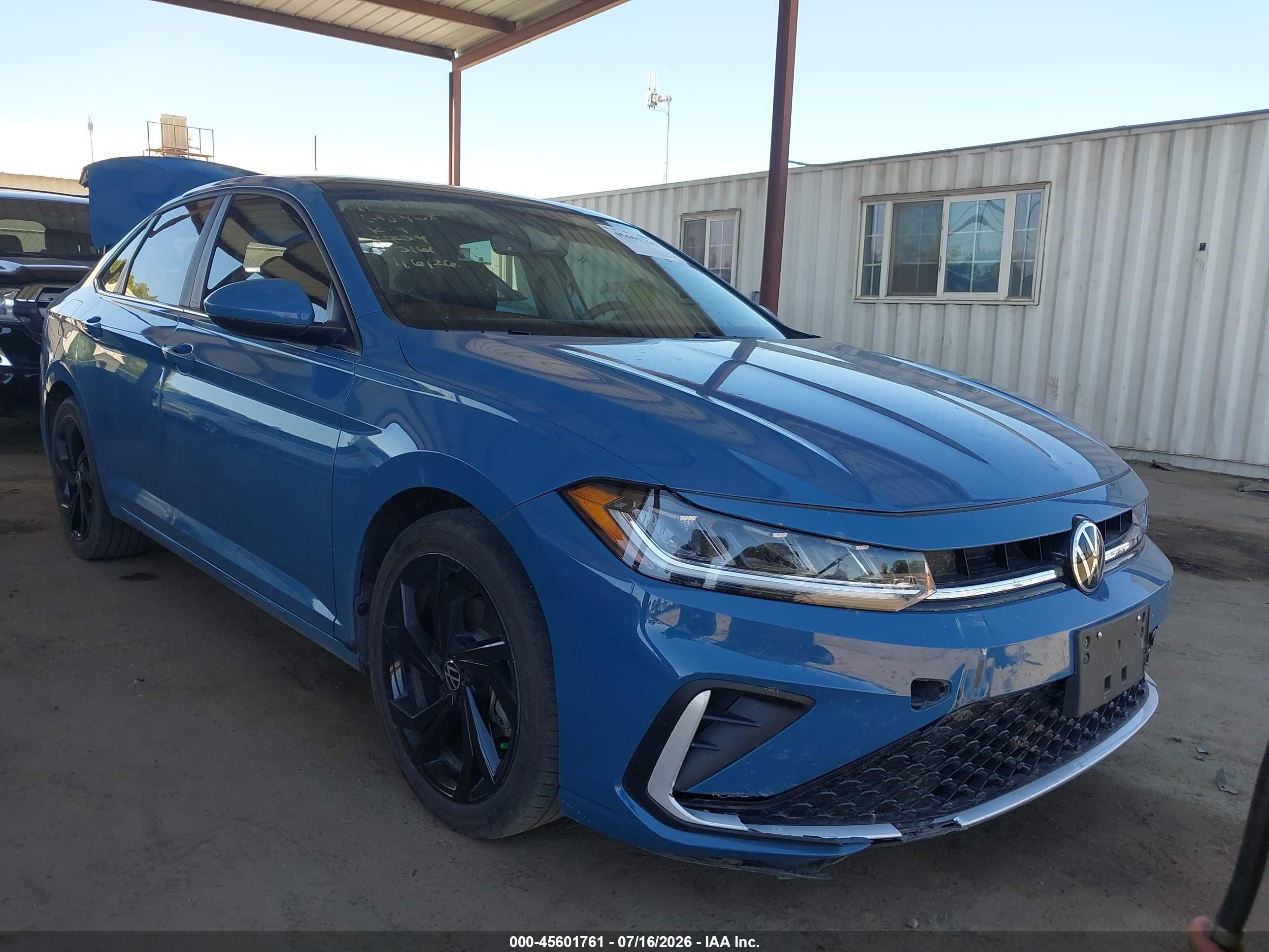 2025 Volkswagen Jetta VIN 3VW7X7BUXSM105161 — IAAI salvage auction photo