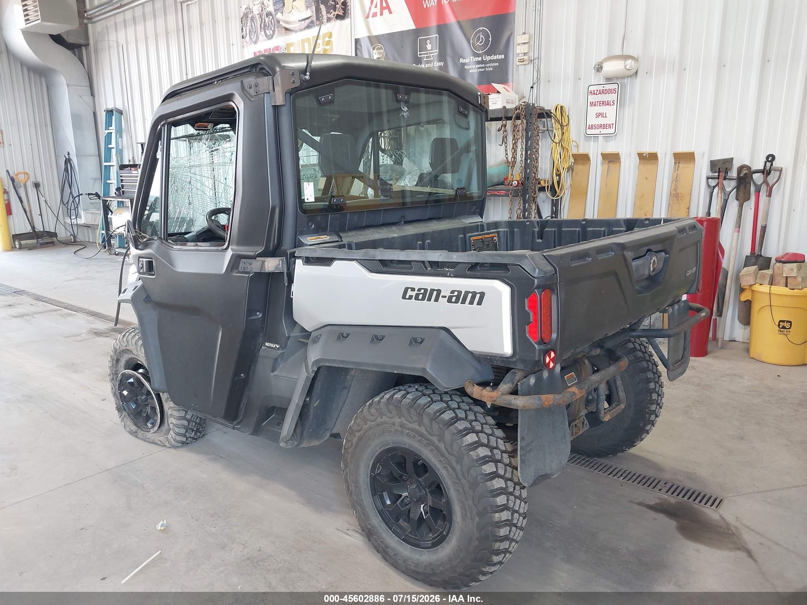 2020 Can-am Defender VIN 3JBUUAX4XLK001027 IAAI salvage auction — Front End, Clear (North Dakota), sold $3,500 on 2026-08-11 (photo 3)