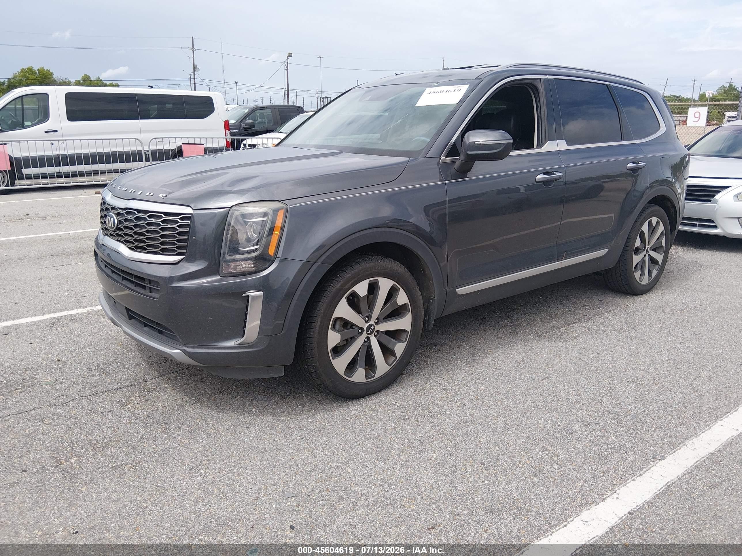 2020 Kia Telluride VIN 5XYP64HC6LG095780 IAAI salvage auction — Storm Damage, Salvage (Louisiana), sold $6,500 on 2026-09-08 (photo 2)