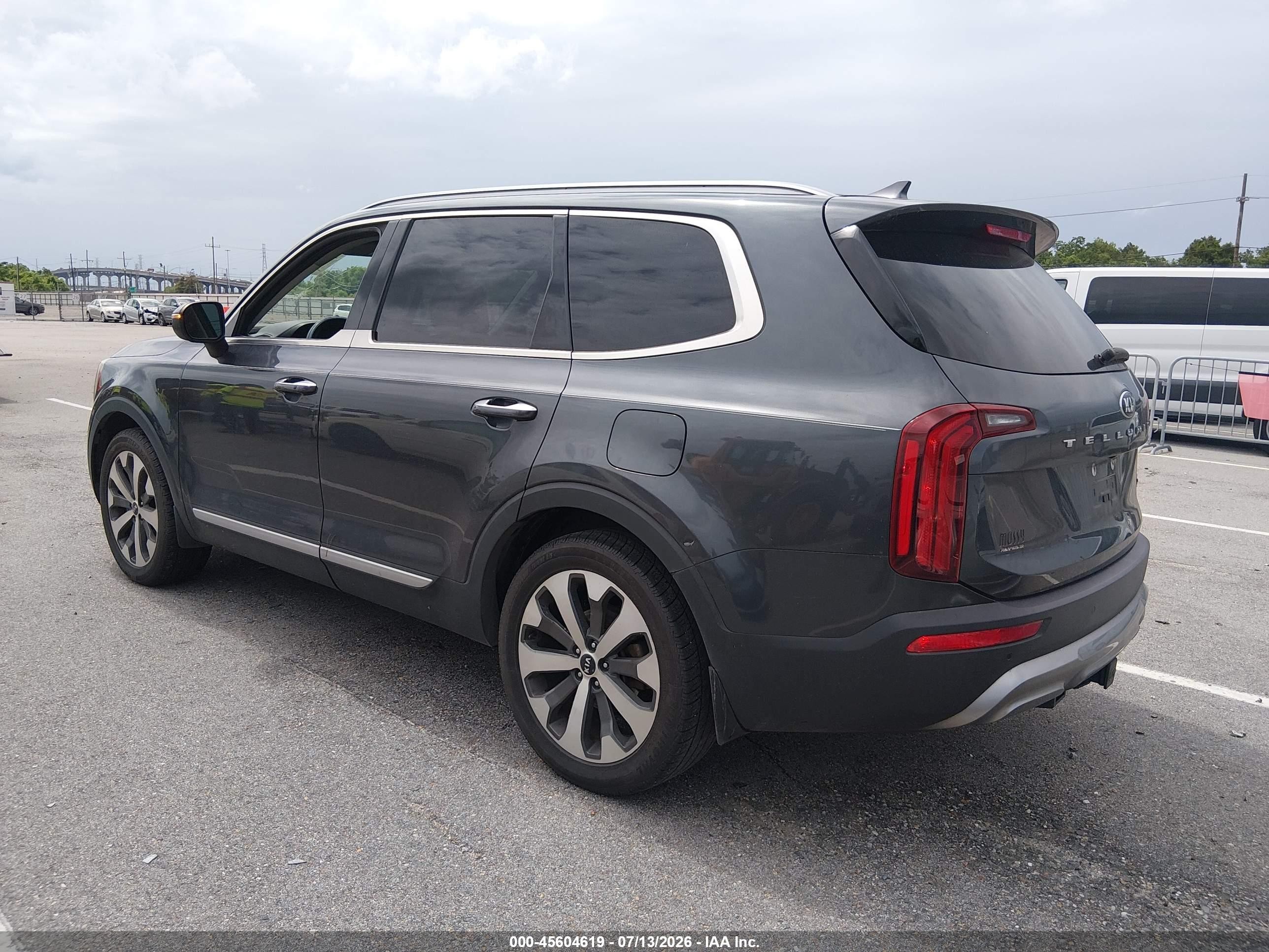 2020 Kia Telluride VIN 5XYP64HC6LG095780 IAAI salvage auction — Storm Damage, Salvage (Louisiana), sold $6,500 on 2026-09-08 (photo 3)