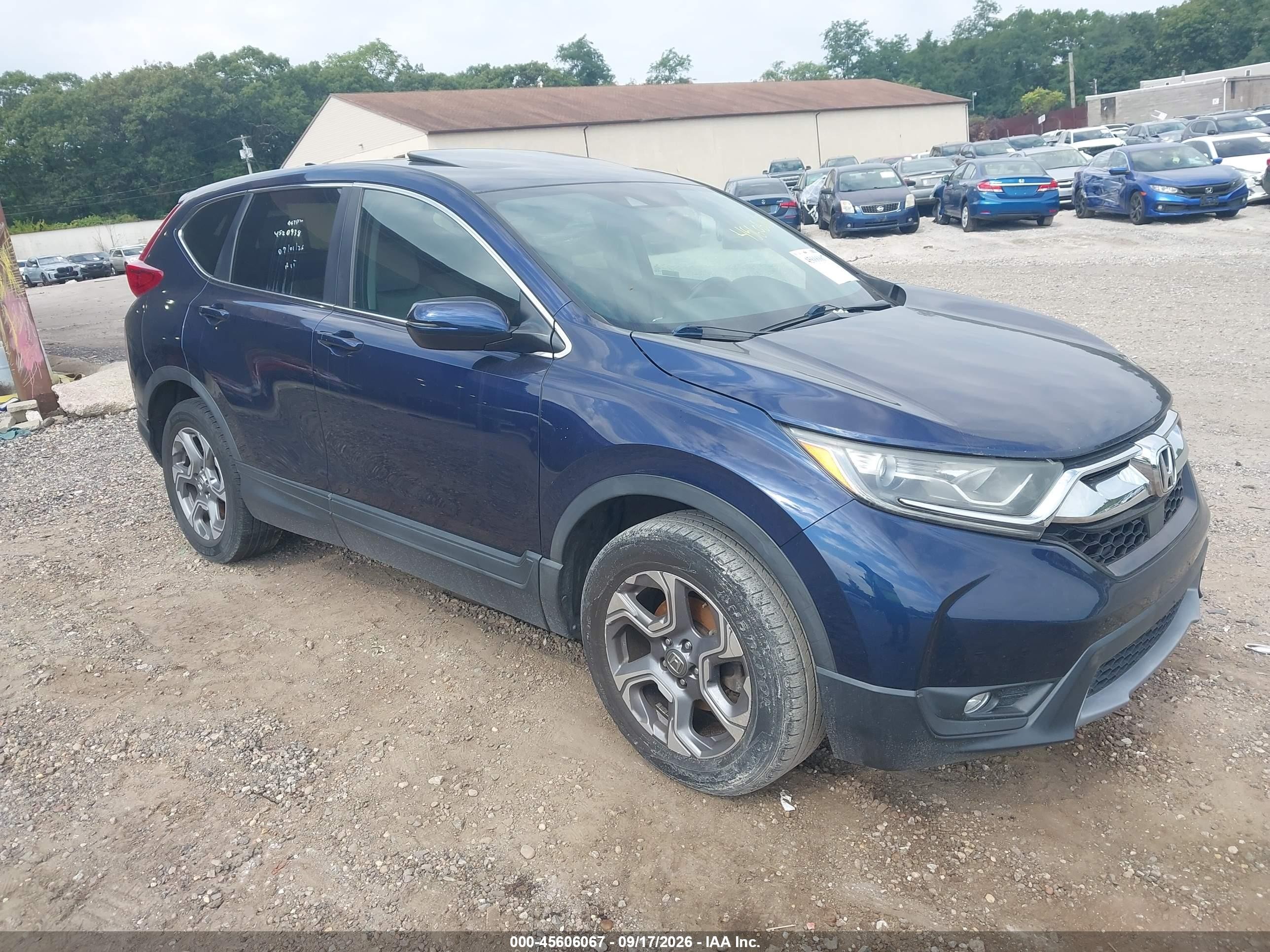 2018 Honda CR-V VIN 7FARW2H85JE029366 — IAAI salvage auction photo