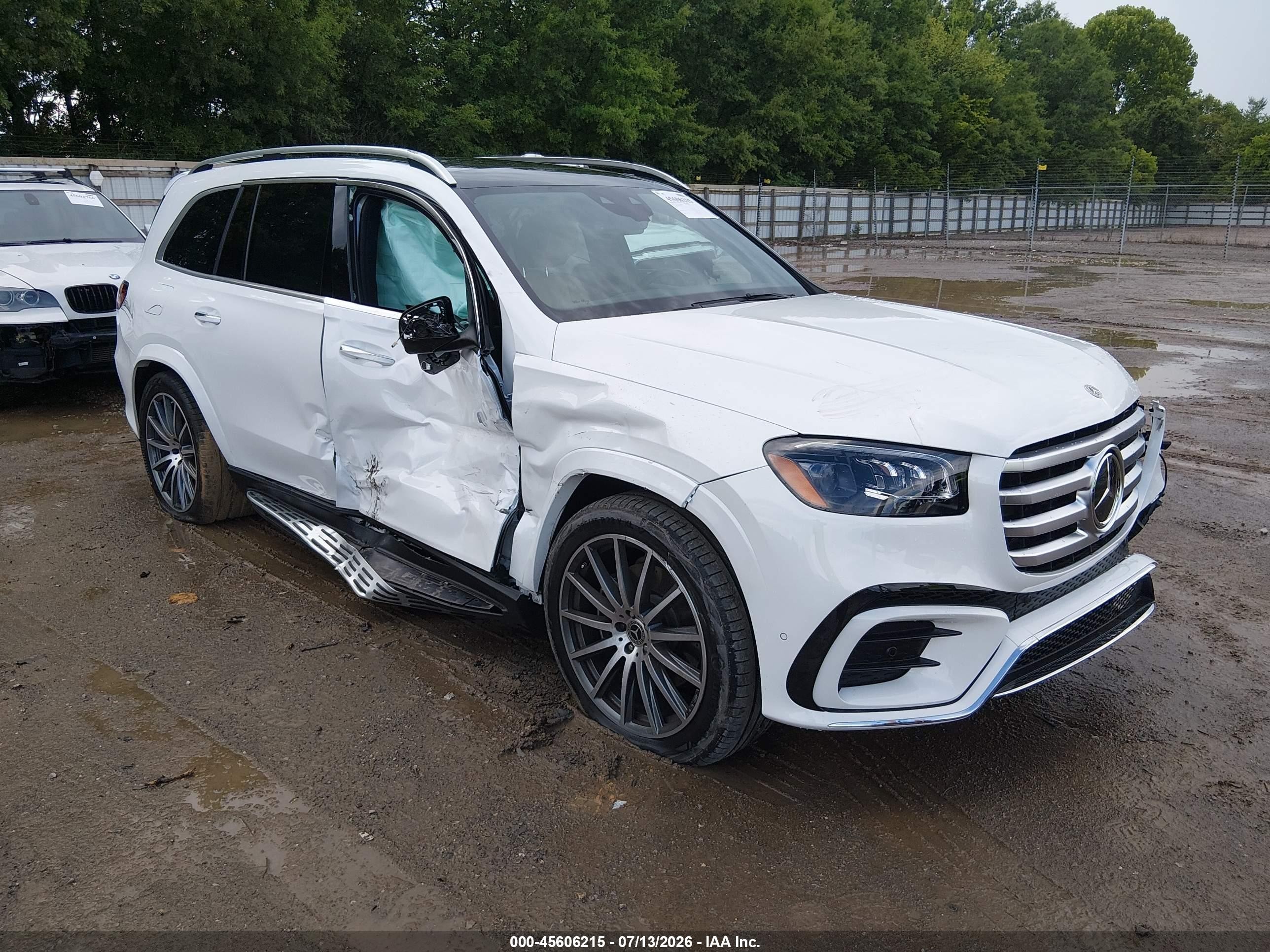 2026 Mercedes-Benz GLS-Class VIN 4JGFF8FE1TB611234 — IAAI salvage auction photo