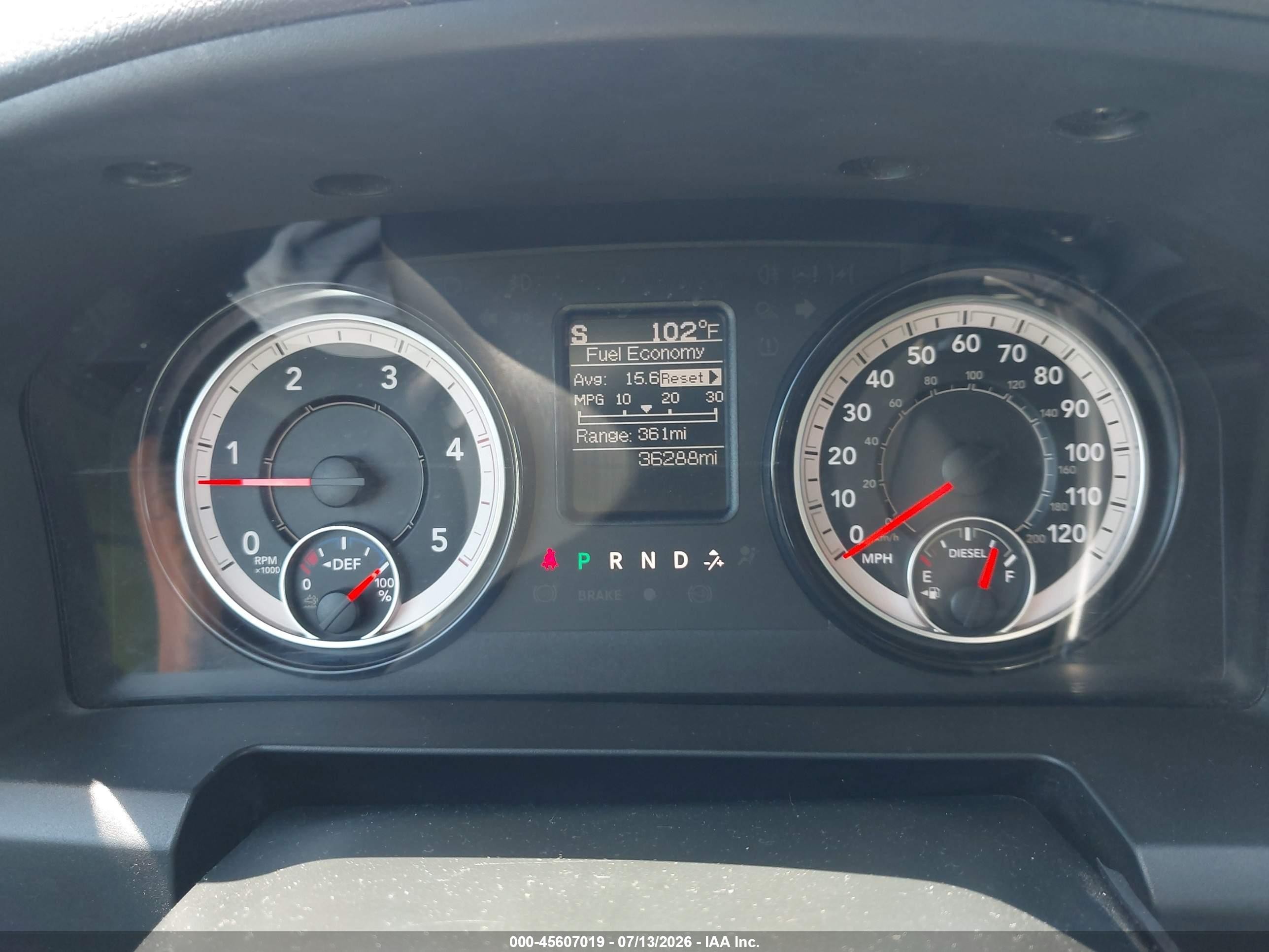 2017 Ram 3500 VIN 3C63R3GL2HG762328 IAAI salvage auction — Normal Wear, SF97 (Illinois), sold $32,750 on 2026-09-03 (photo 7)