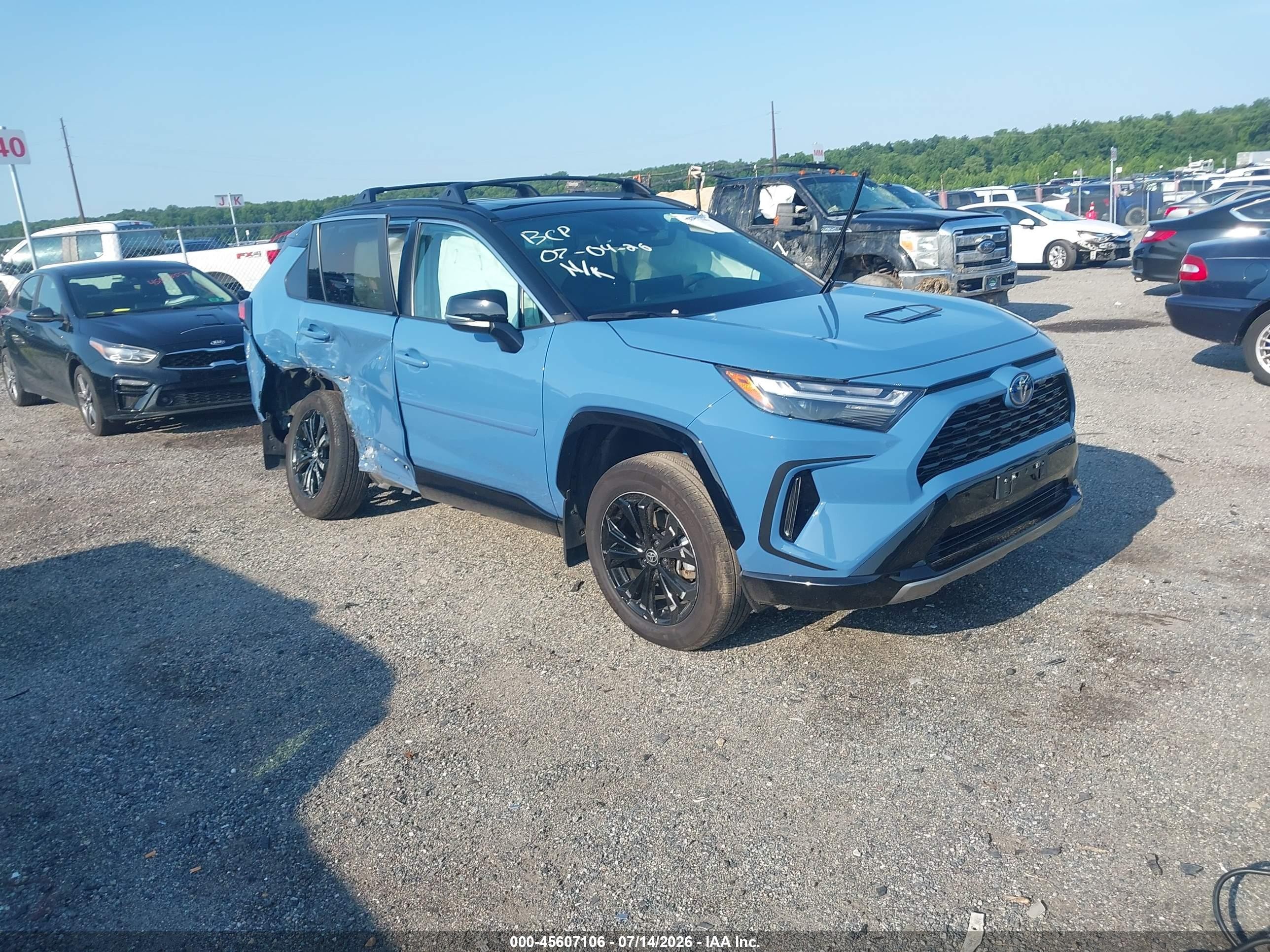 2024 Toyota RAV4 Hybrid VIN 2T3E6RFVXRW081819 — IAAI salvage auction photo