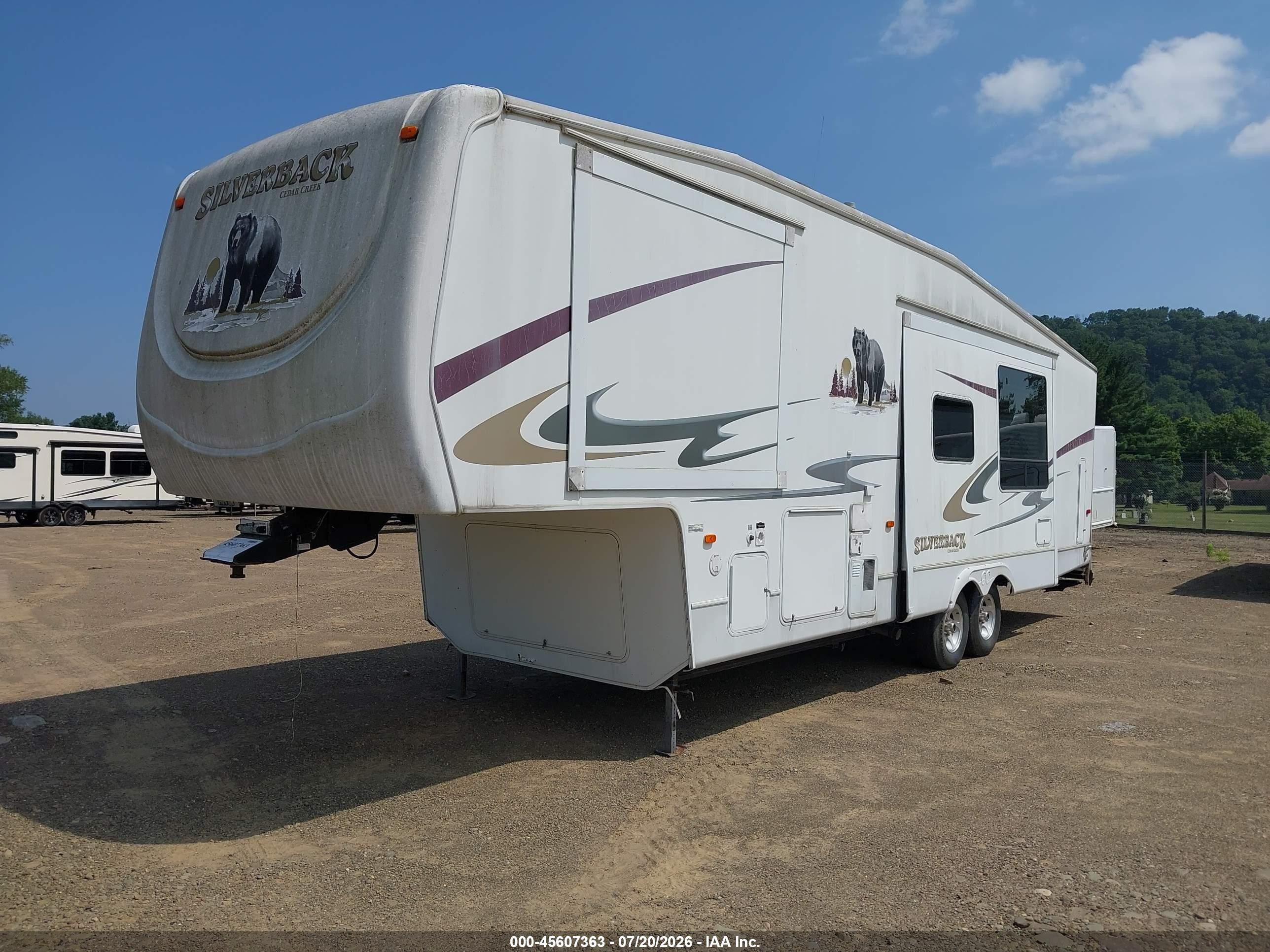 2006 Cedar creek Silverback VIN 4X4FCRJ286P196253 IAAI salvage auction — Rear End, Salvage (Pennsylvania), sold $25 on 2026-09-02 (photo 2)