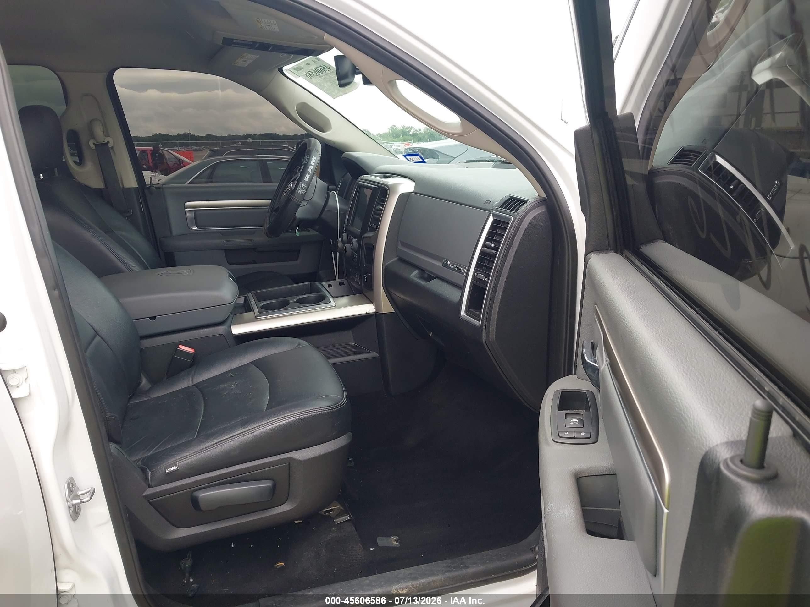 2017 Ram 1500 VIN 1C6RR7LT3HS613118 IAAI salvage auction — Front End, Original (Texas), sold $4,500 on 2026-10-11 (photo 5)
