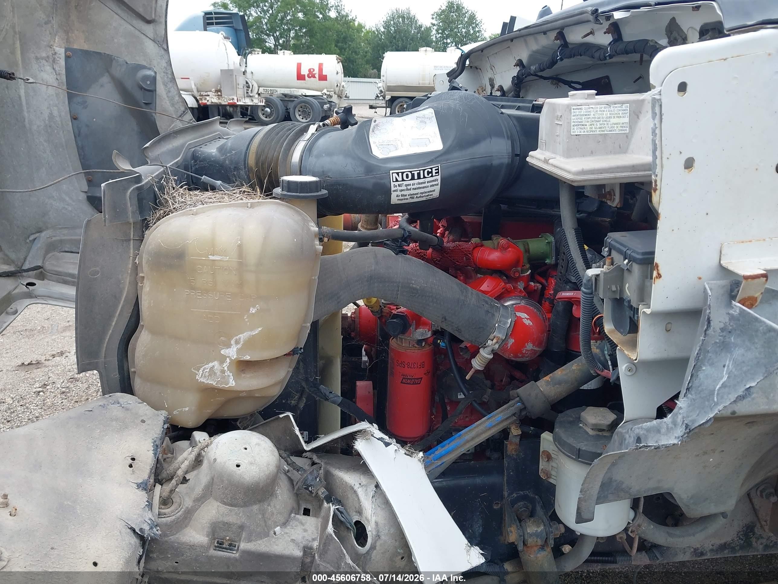 2013 Ford F650-f750 VIN 3FRNF7FA2DV034423 IAAI salvage auction — Normal Wear, Original (Texas), sold $4,675 on 2026-09-08 (photo 9)