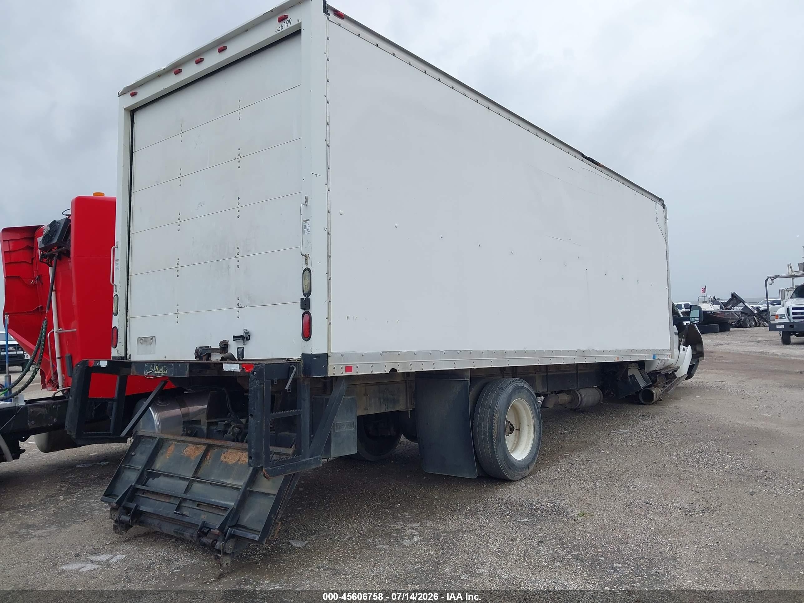 2013 Ford F650-f750 VIN 3FRNF7FA2DV034423 IAAI salvage auction — Normal Wear, Original (Texas), sold $4,675 on 2026-09-08 (photo 4)