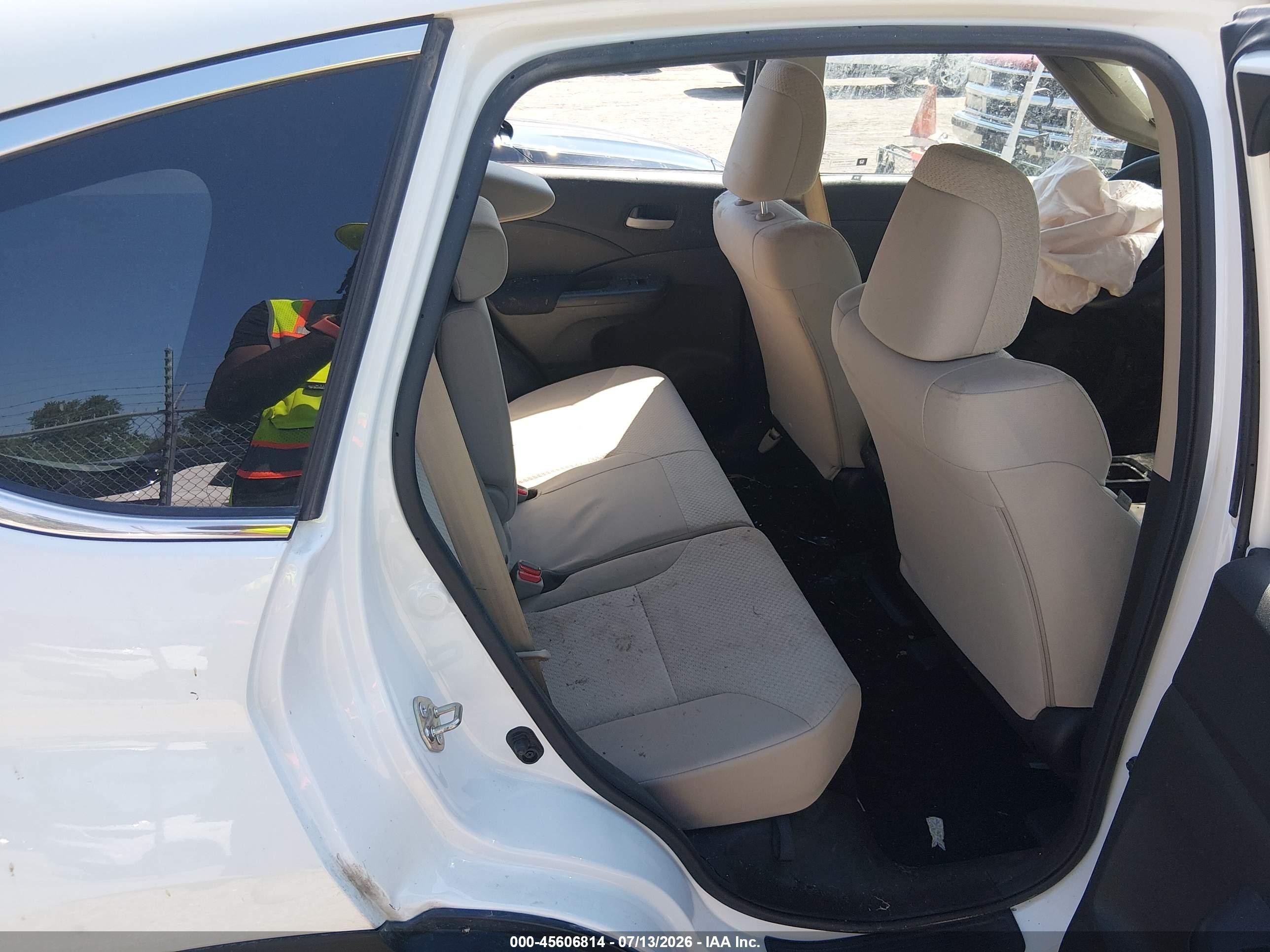 2016 Honda Cr-v VIN 5J6RM4H37GL137134 IAAI salvage auction — All Over, Salvage (Iowa), sold $1,700 on 2026-09-08 (photo 8)