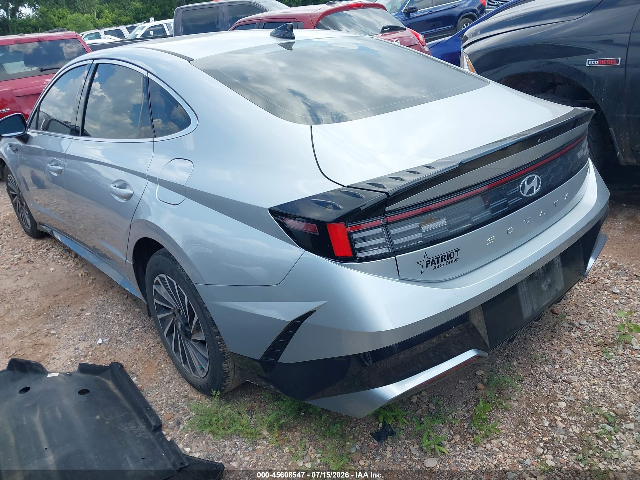 2025 Hyundai Sonata VIN KMHL34JJ1SA127481 IAAI salvage auction — Front End, Clear (Oklahoma), sold $10,100 on 2026-09-12 (photo 3)
