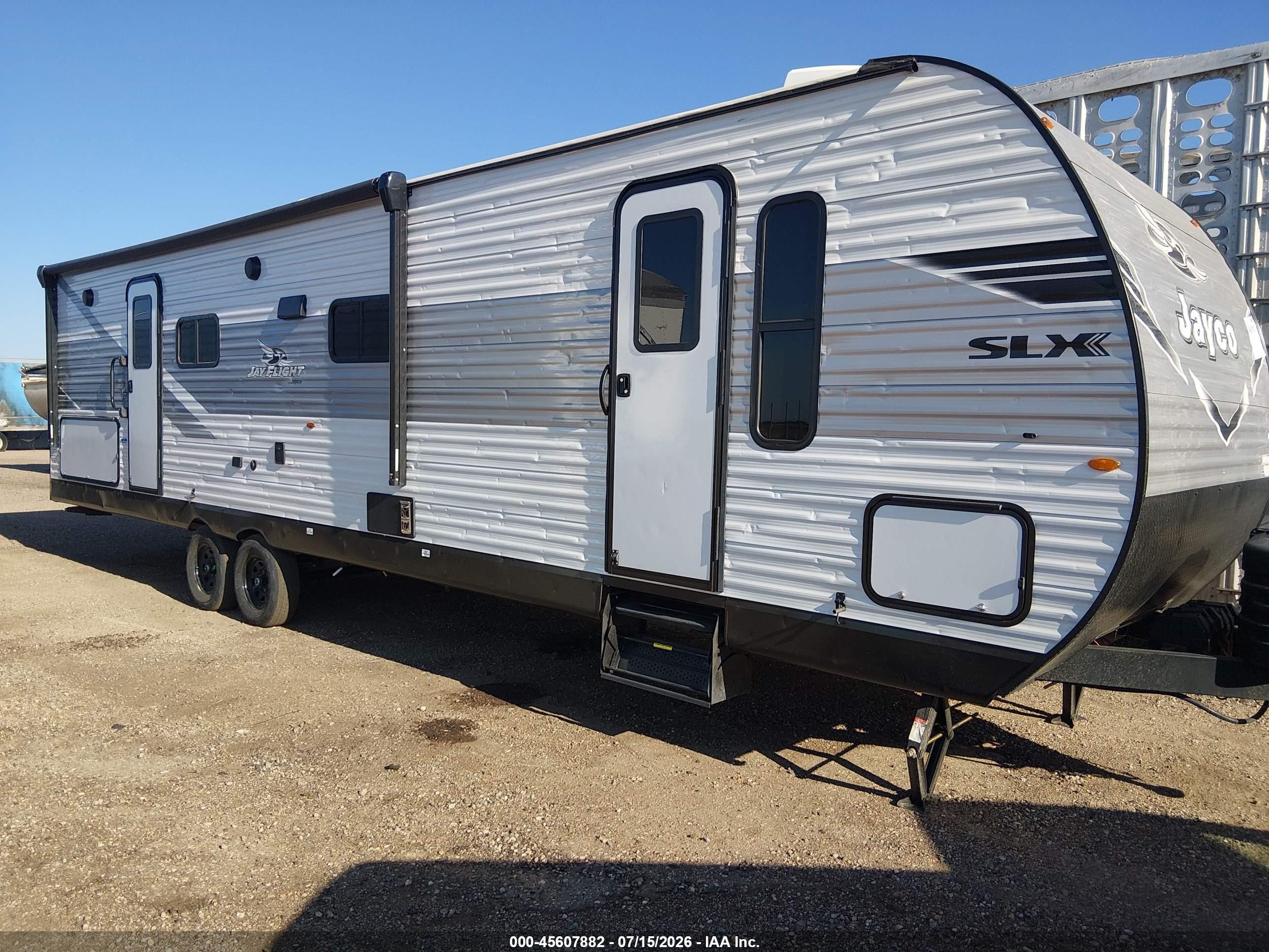 2025 Jayco Jay Flight VIN 1UJBC0BT6S1YB0233 — IAAI salvage auction photo
