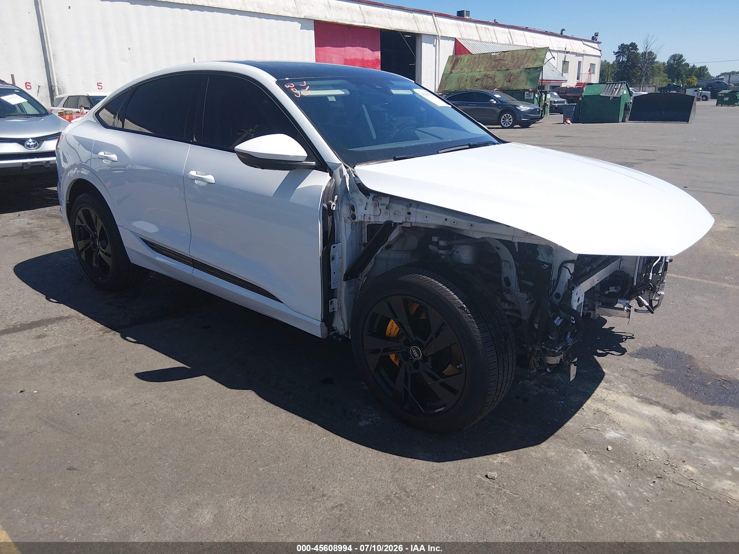 2022 Audi e-tron Sportback VIN WA11AAGE4NB042329 — IAAI salvage auction photo