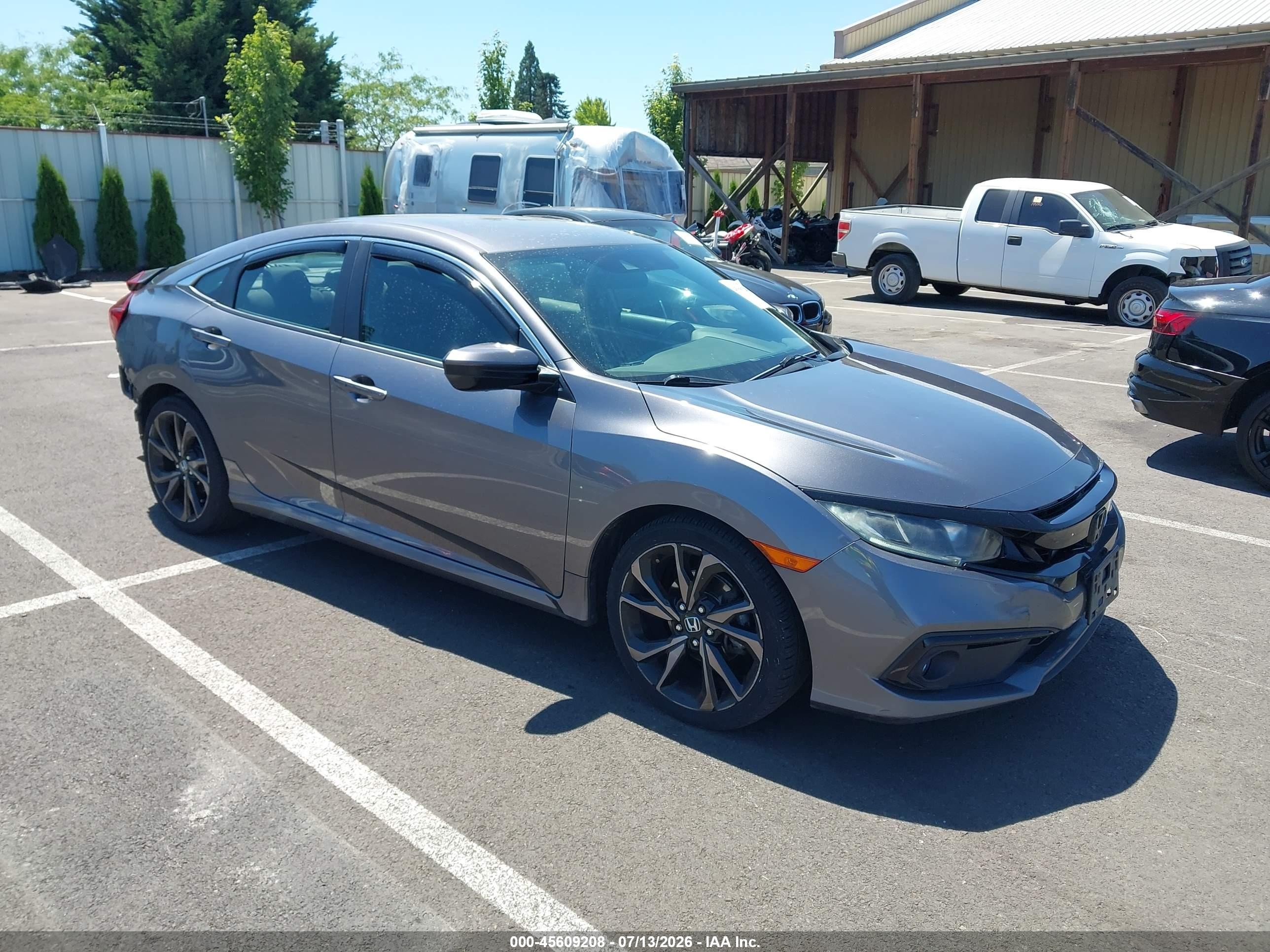 2019 Honda Civic VIN 19XFC2F82KE208336 IAAI salvage auction — Rear End, Salvage (Oregon), sold $3,650 on 2026-09-12 (photo 1)