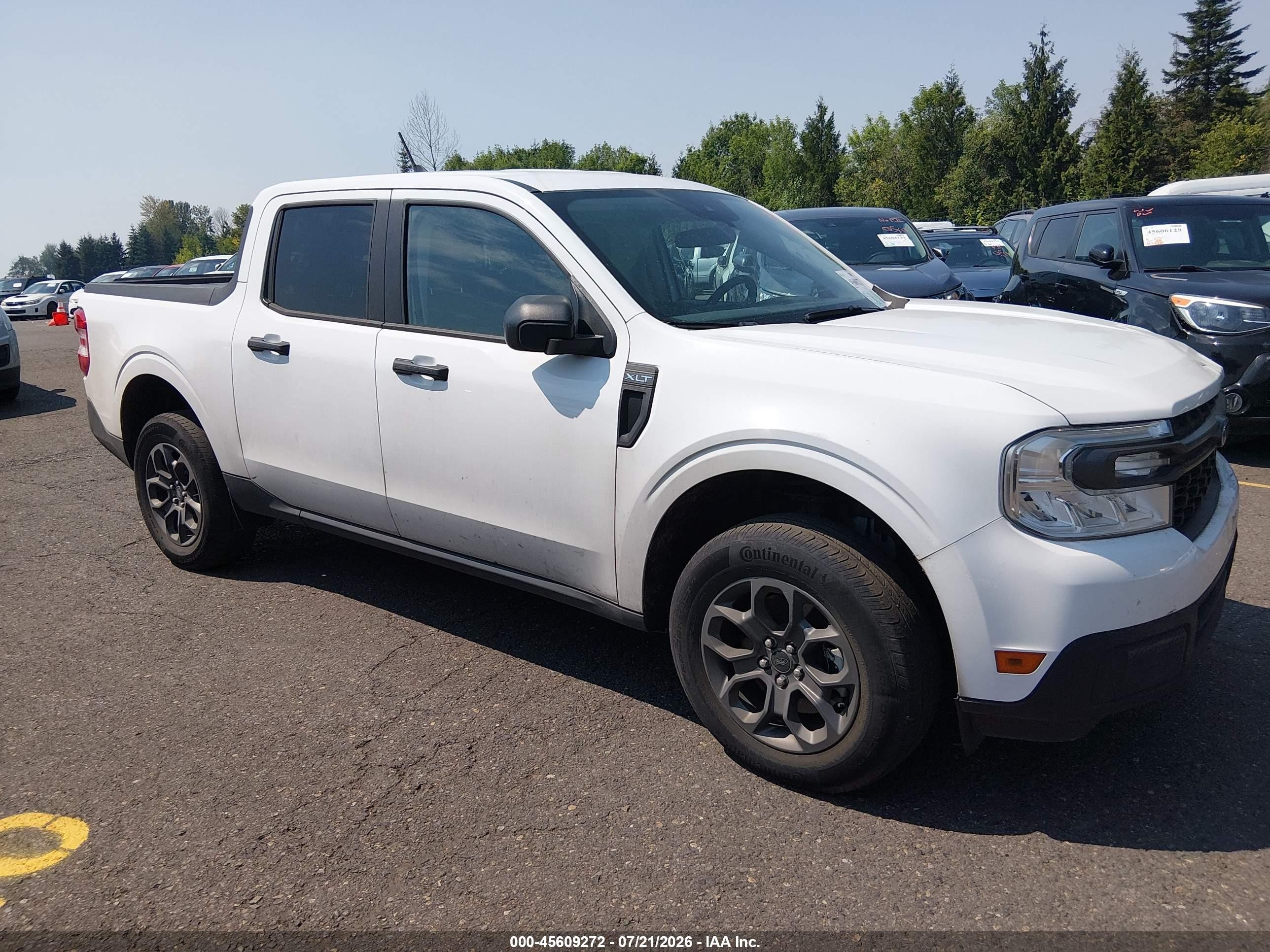 2024 Ford Maverick VIN 3FTTW8H32RRA57340 — IAAI salvage auction photo