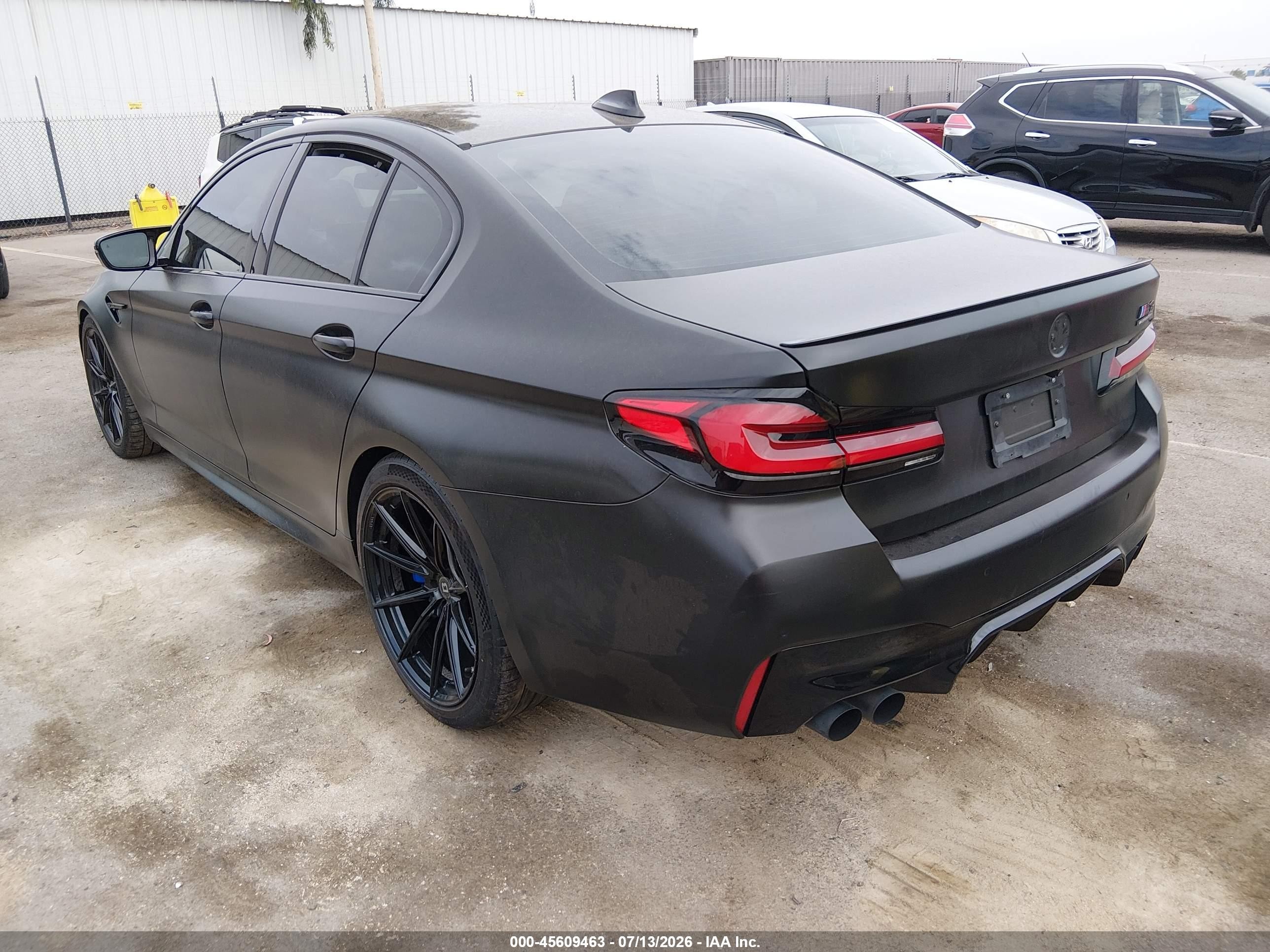 2021 BMW M5 VIN WBS83CH06MCE98298 IAAI salvage auction — Side, Salvage (California), sold $35,600 on 2026-08-17 (photo 3)