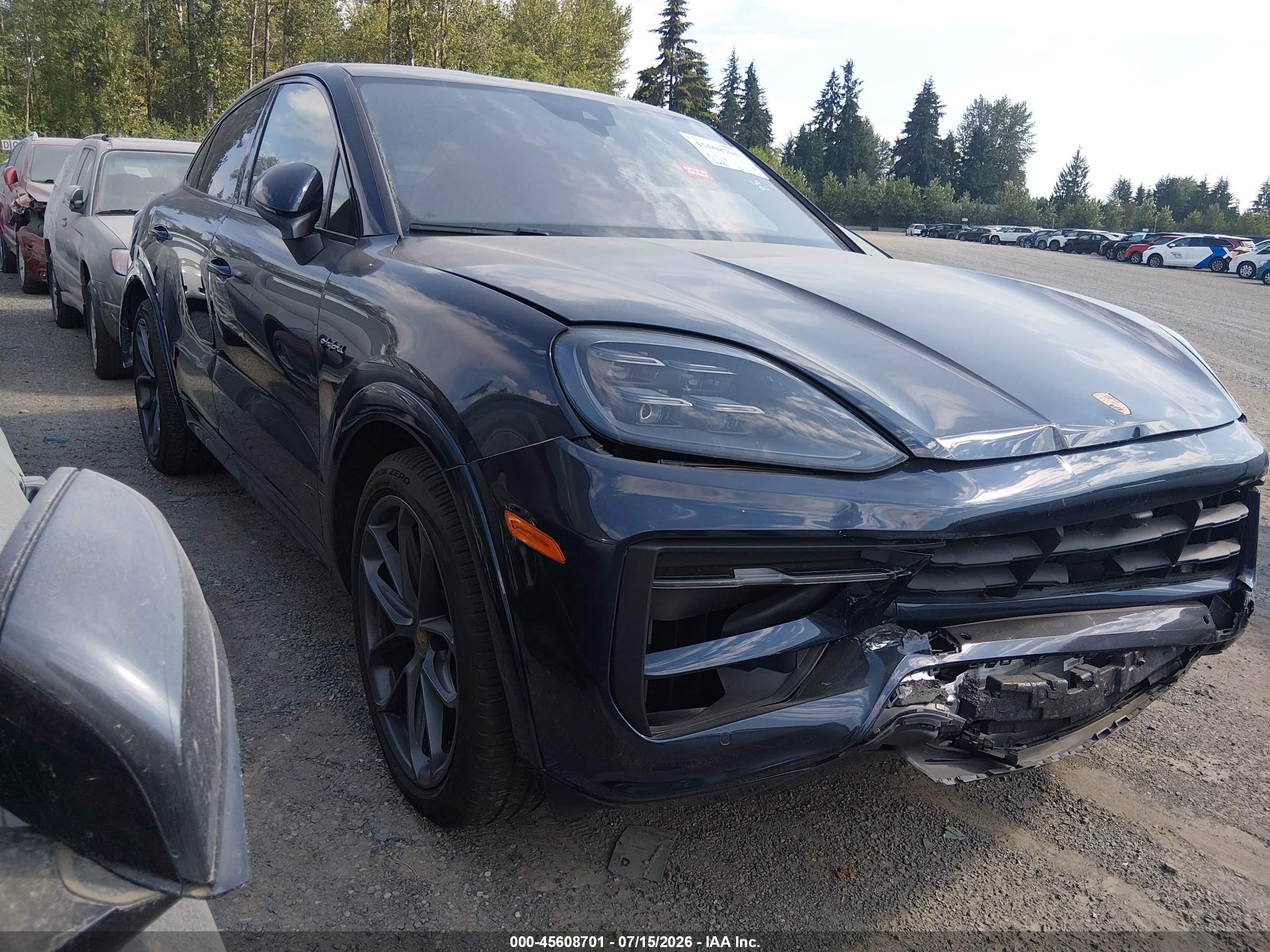 2025 Porsche Cayenne VIN WP1BN2AY7SDA41259 — IAAI salvage auction photo