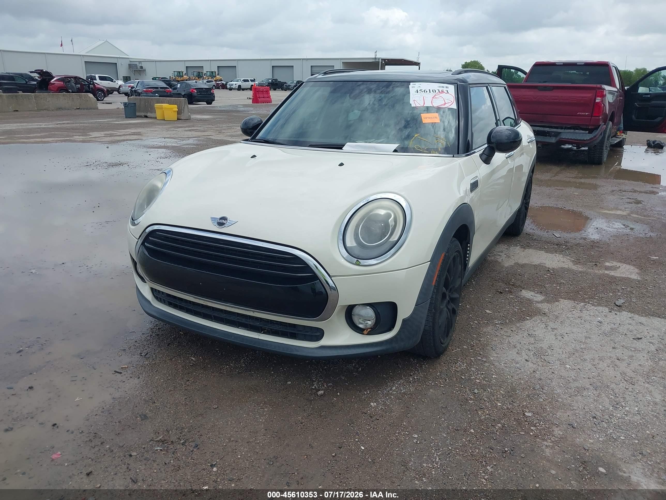 2017 Mini Clubman VIN WMWLN5C53H2E32987 IAAI salvage auction — Water/Flood, Salvage (Texas), sold $1,500 on 2026-09-09 (photo 2)