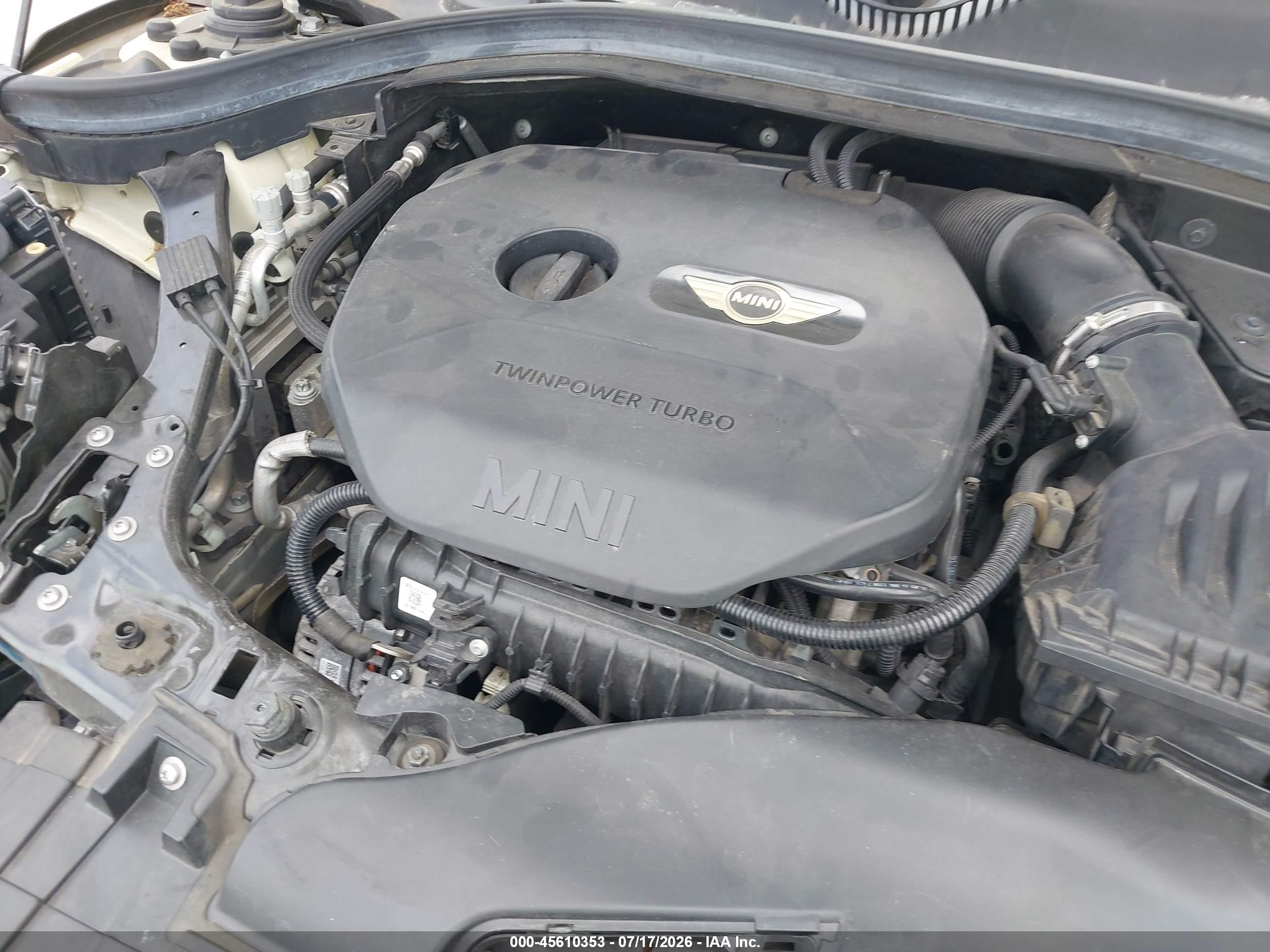 2017 Mini Clubman VIN WMWLN5C53H2E32987 IAAI salvage auction — Water/Flood, Salvage (Texas), sold $1,500 on 2026-09-09 (photo 6)