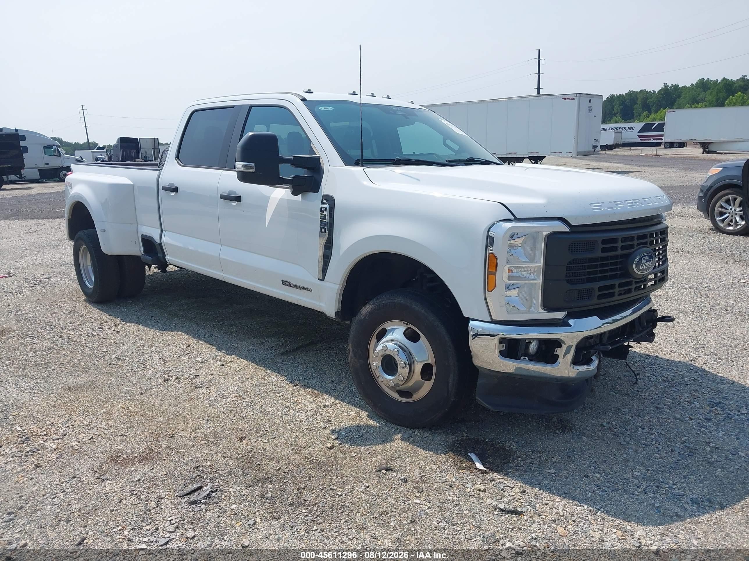 2024 Ford F-350 VIN 1FT8W3DT0RED59033 — IAAI salvage auction photo