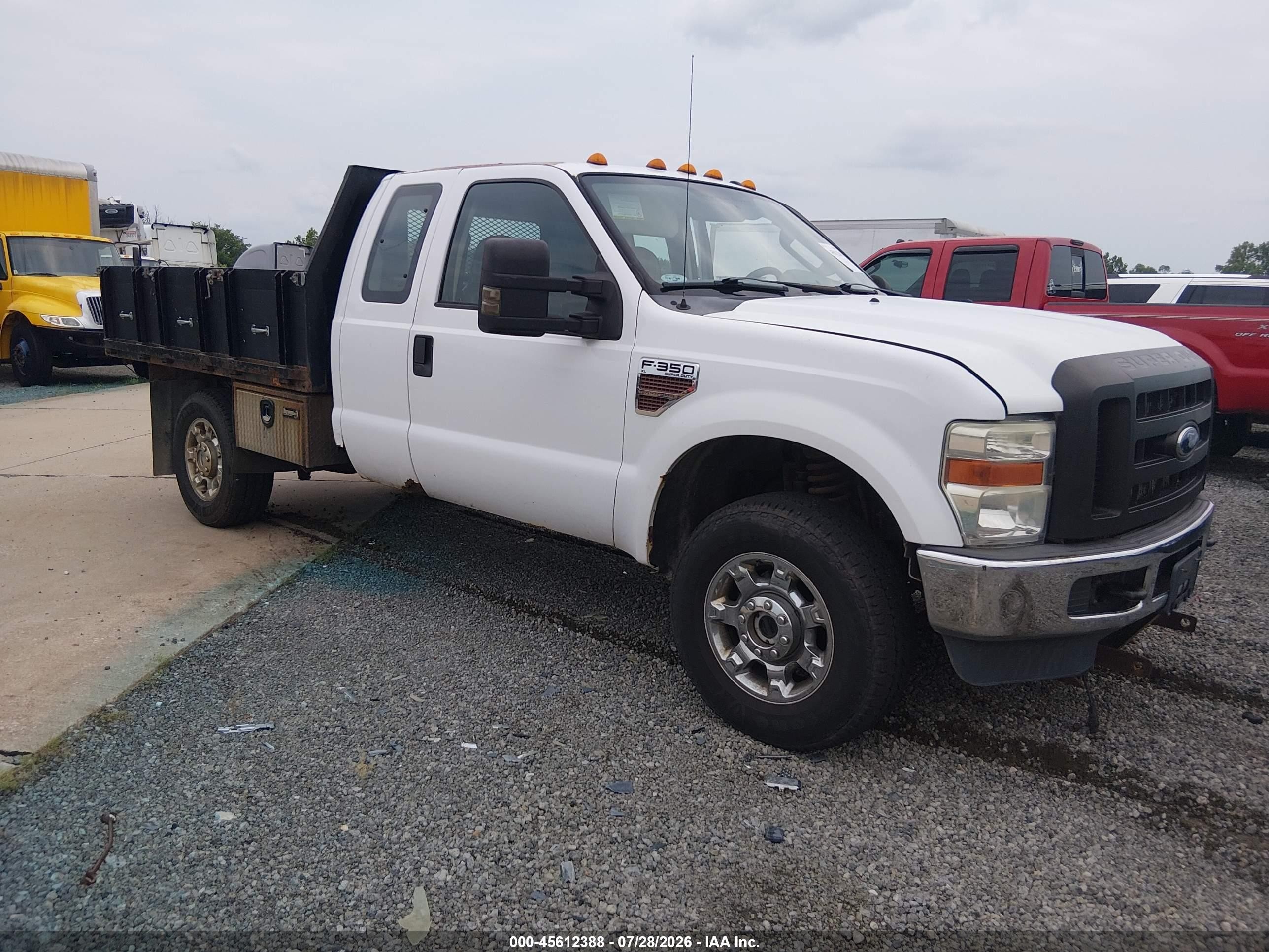 2010 Ford F-550 Super Duty VIN 1FTWX3BR2AEA26297 — IAAI salvage auction photo