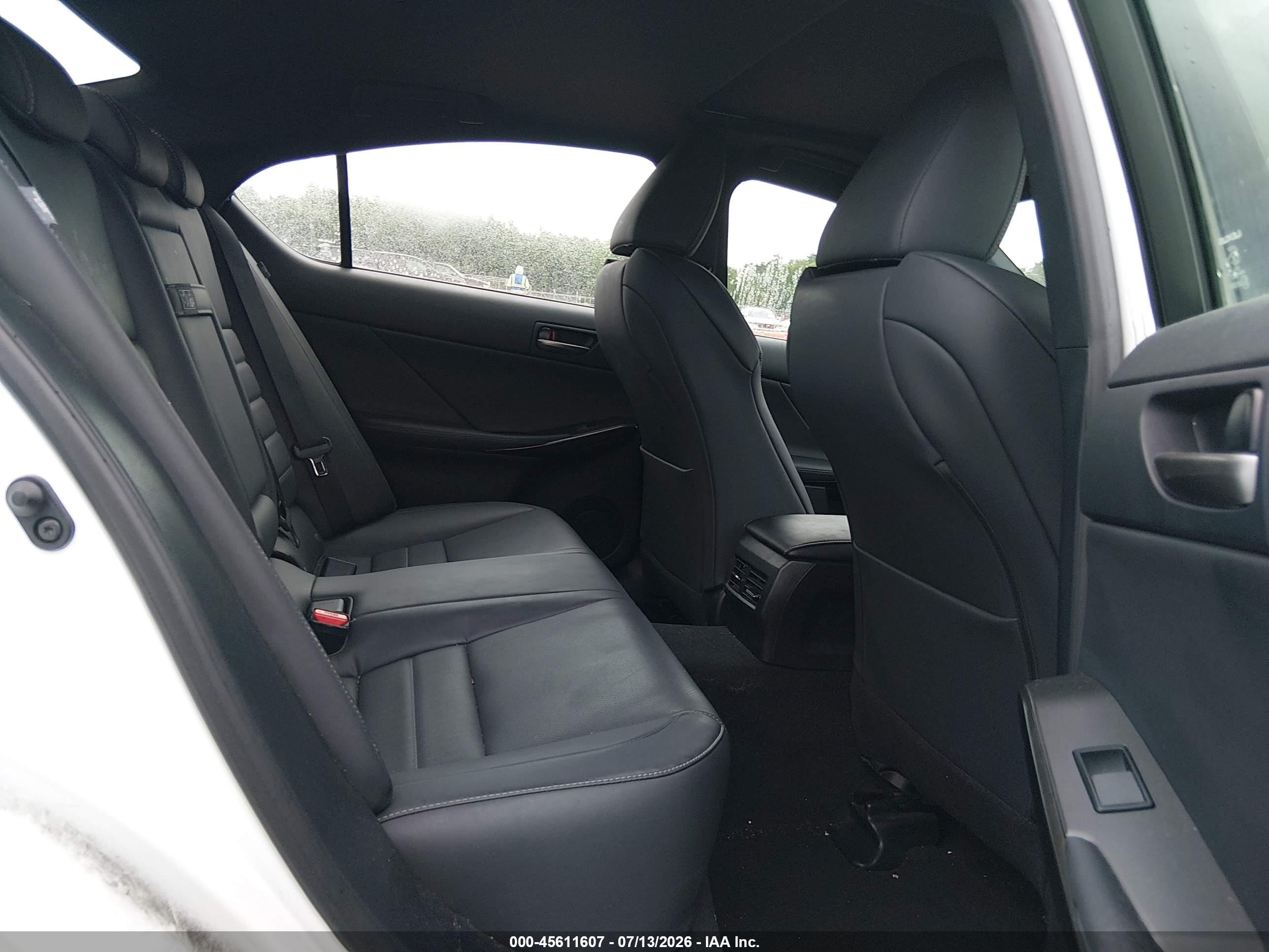 2022 Lexus Is VIN JTHGZ1B23N5055981 IAAI salvage auction — Unknown, Salvage (North Carolina), sold $12,900 on 2026-09-18 (photo 8)