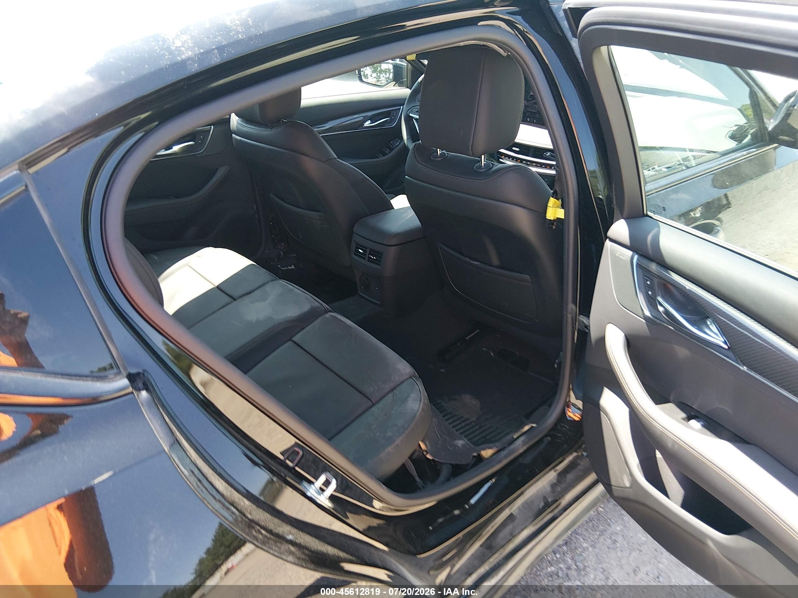 2026 Cadillac CT5 VIN 1G6DV5RW9T0112939 IAAI salvage auction — Unknown, Salvage (Idaho), sold $23,800 on 2026-08-15 (photo 8)
