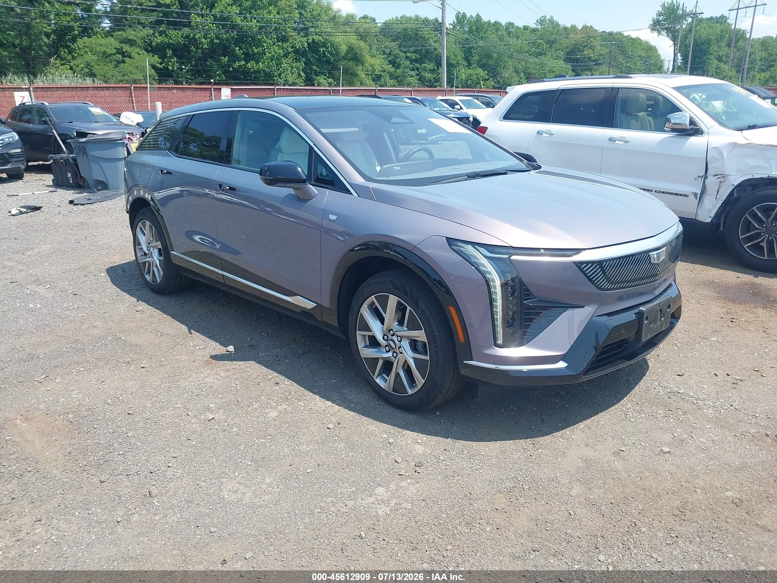 2025 Cadillac OPTIQ VIN 3GYK3BMR2SS211260 — IAAI salvage auction photo