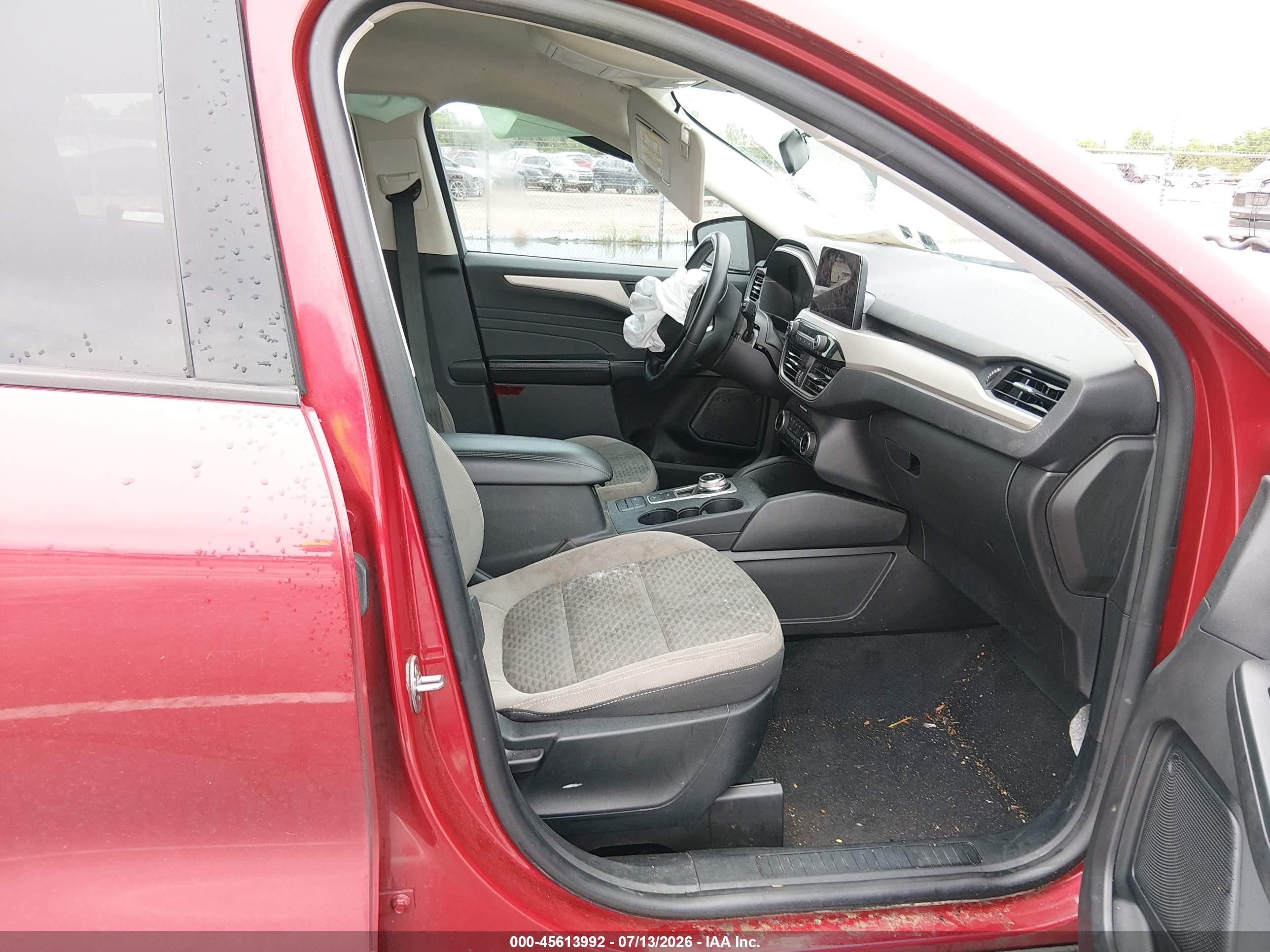 2022 Ford Escape VIN 1FMCU0G67NUA02061 IAAI salvage auction — Front End, Salvage (Louisiana), sold $2,600 on 2026-09-08 (photo 5)