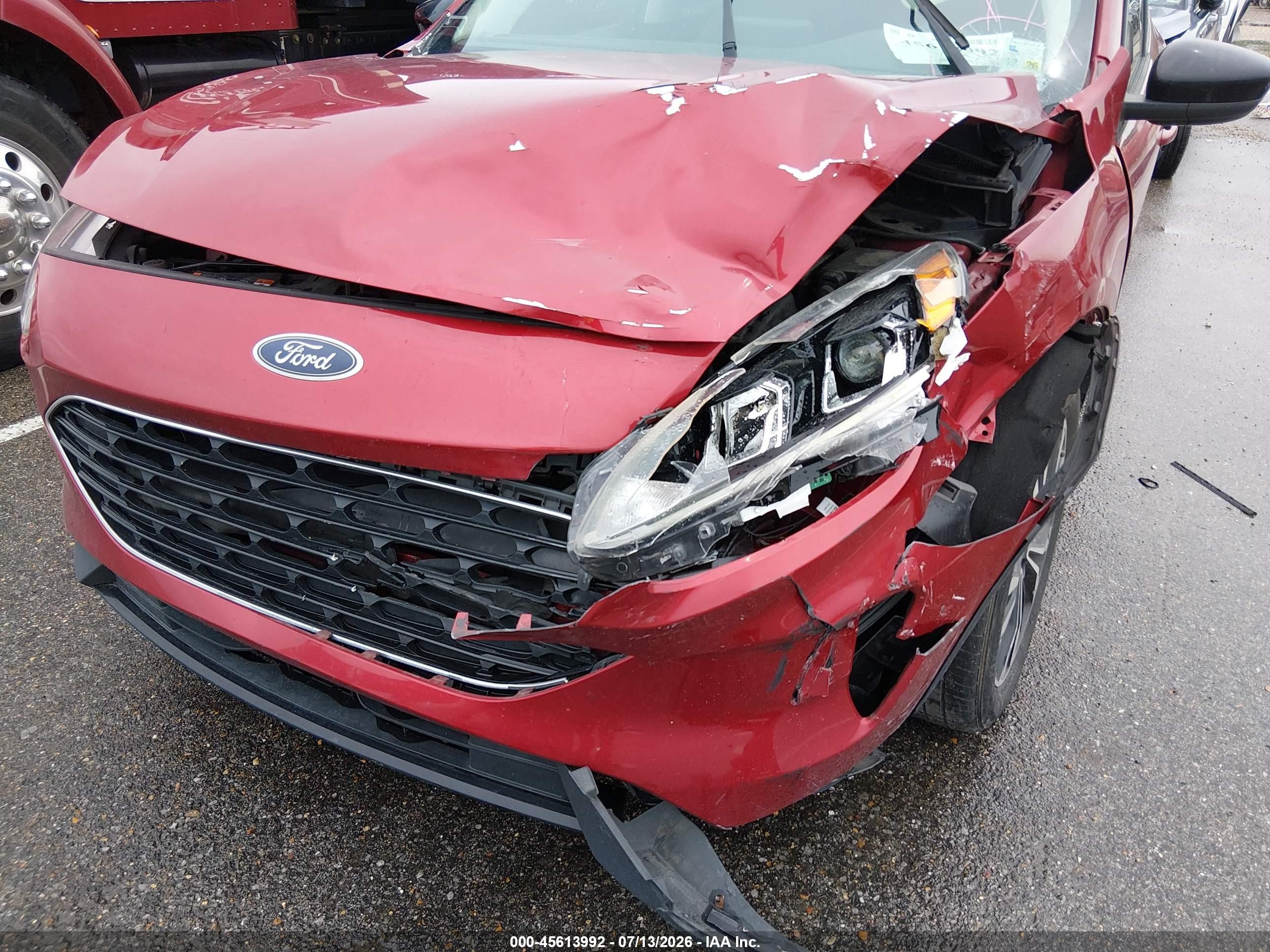 2022 Ford Escape VIN 1FMCU0G67NUA02061 IAAI salvage auction — Front End, Salvage (Louisiana), sold $2,600 on 2026-09-08 (photo 6)